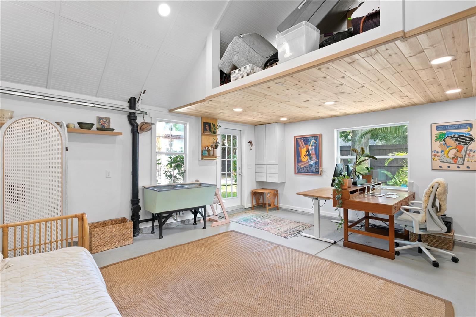 1101 11TH ST N, ST PETERSBURG, FL, 33705