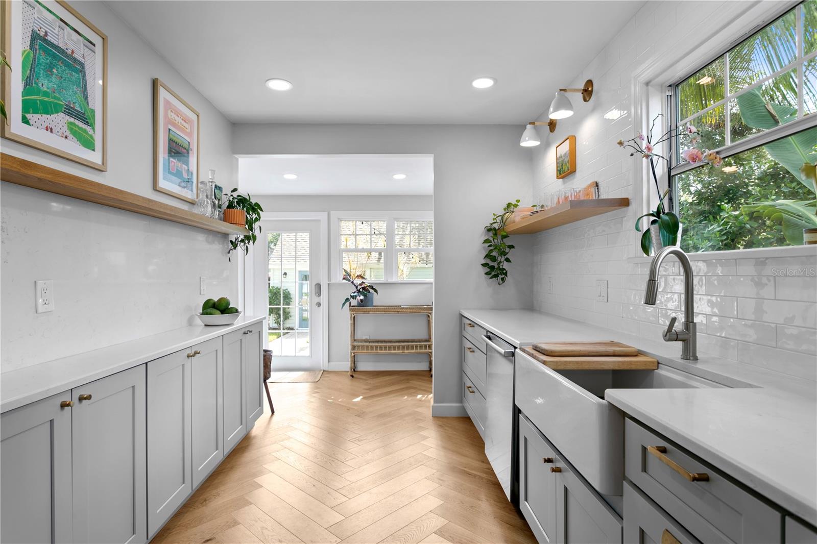 1101 11TH ST N, ST PETERSBURG, FL, 33705