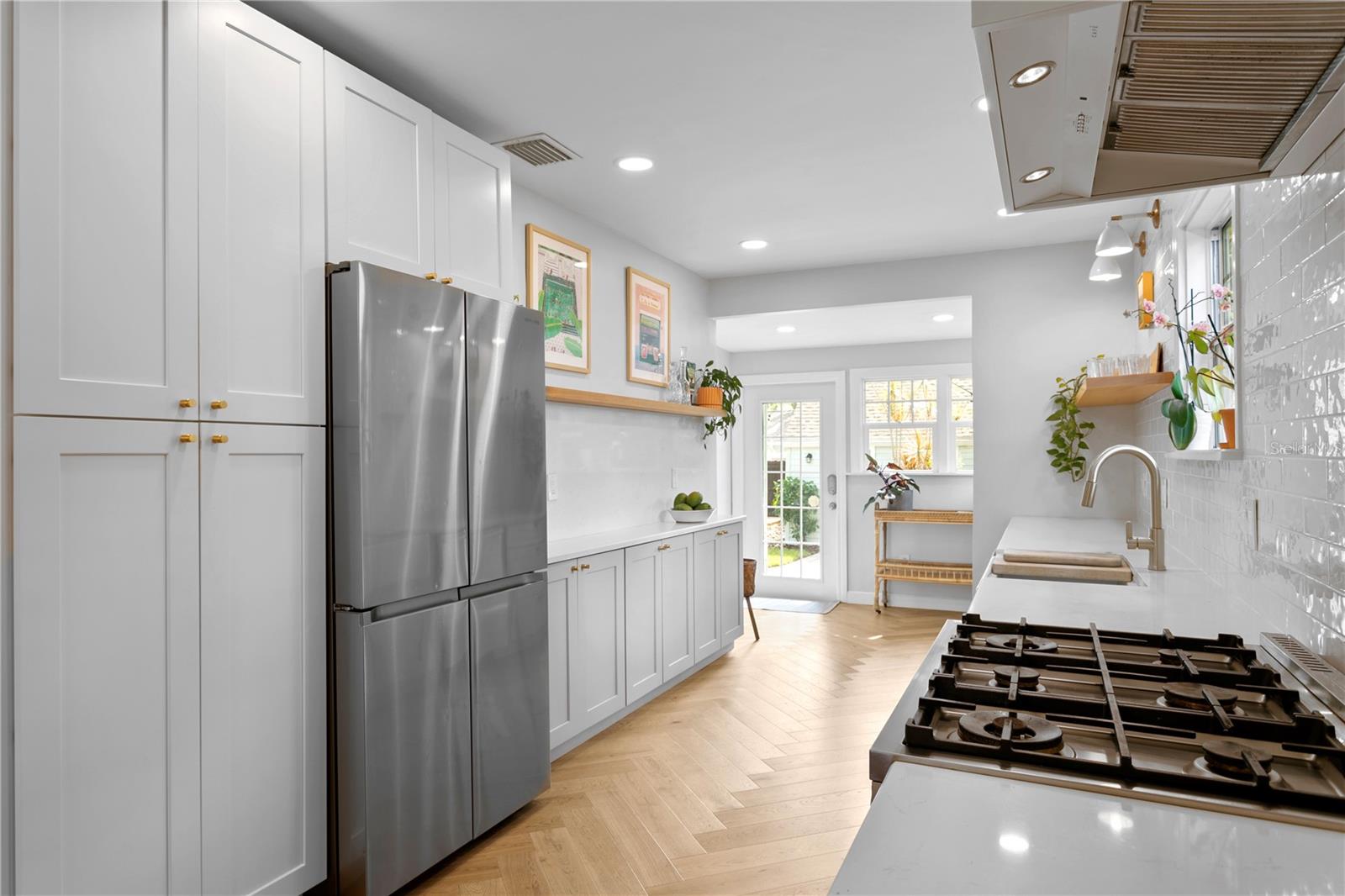 1101 11TH ST N, ST PETERSBURG, FL, 33705