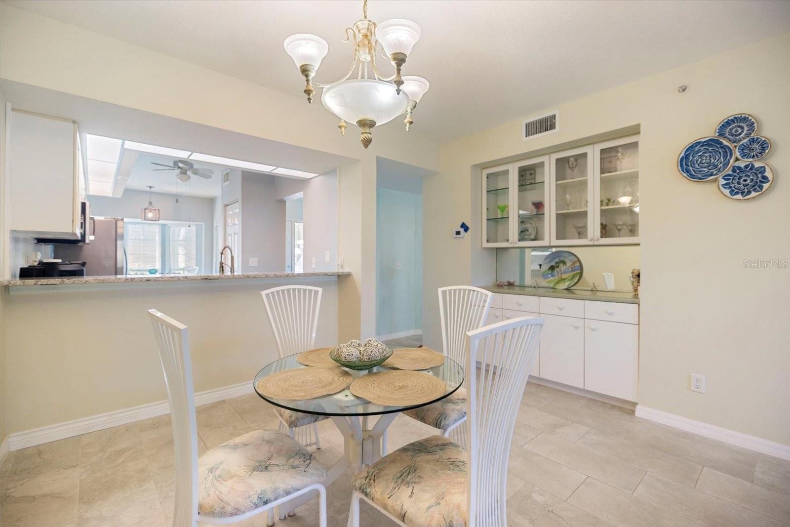 400 LAUREL LAKE DR #104, VENICE, FL, 34292
