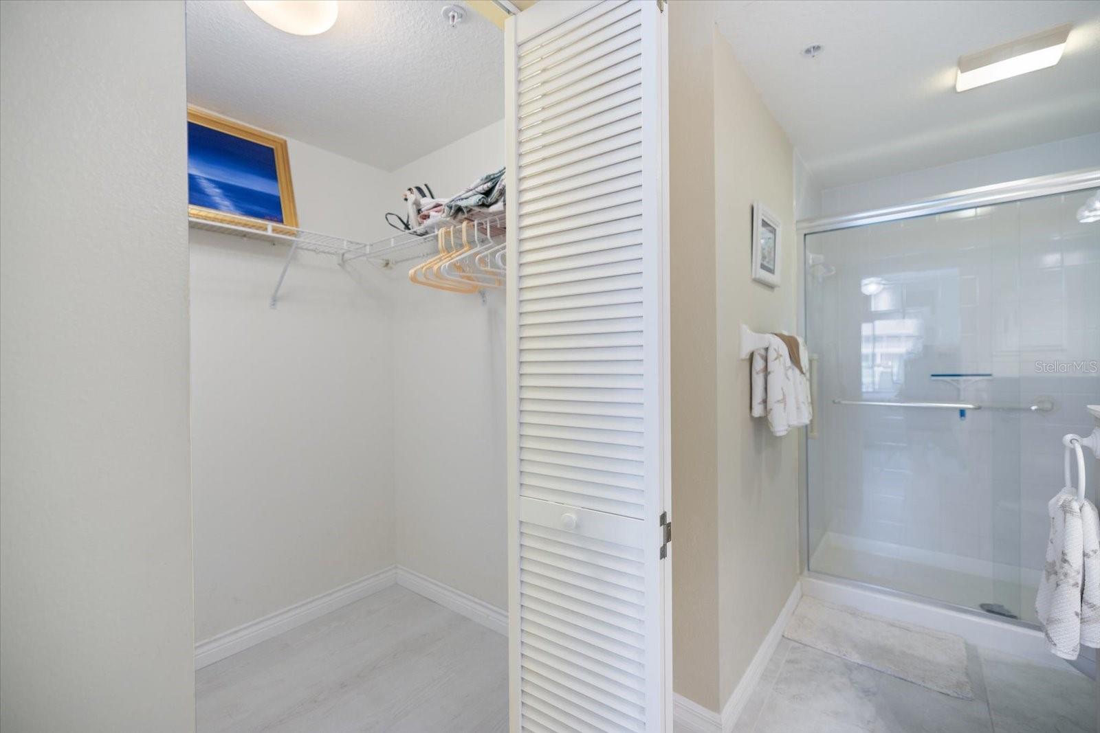 400 LAUREL LAKE DR #104, VENICE, FL, 34292