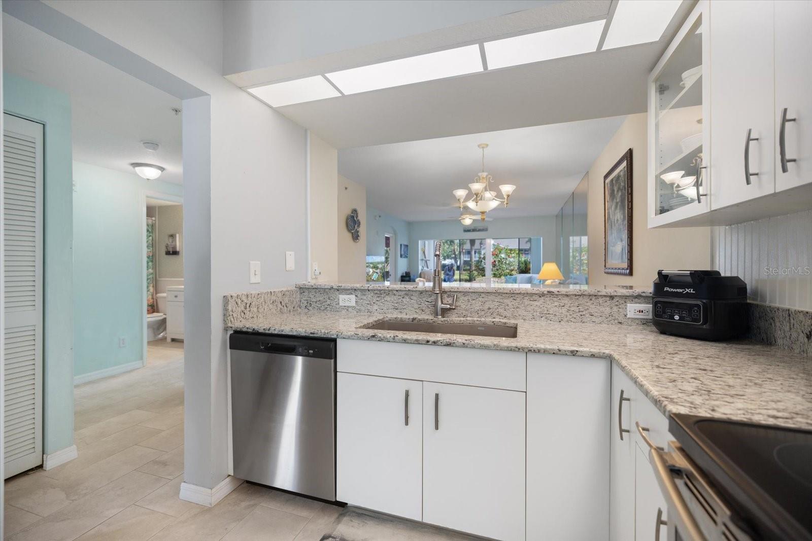 400 LAUREL LAKE DR #104, VENICE, FL, 34292