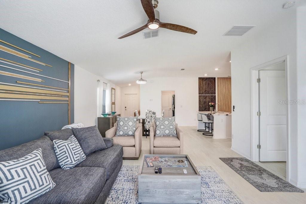 9617 BRANCHING SHIP TRCE, WESLEY CHAPEL, FL, 33545
