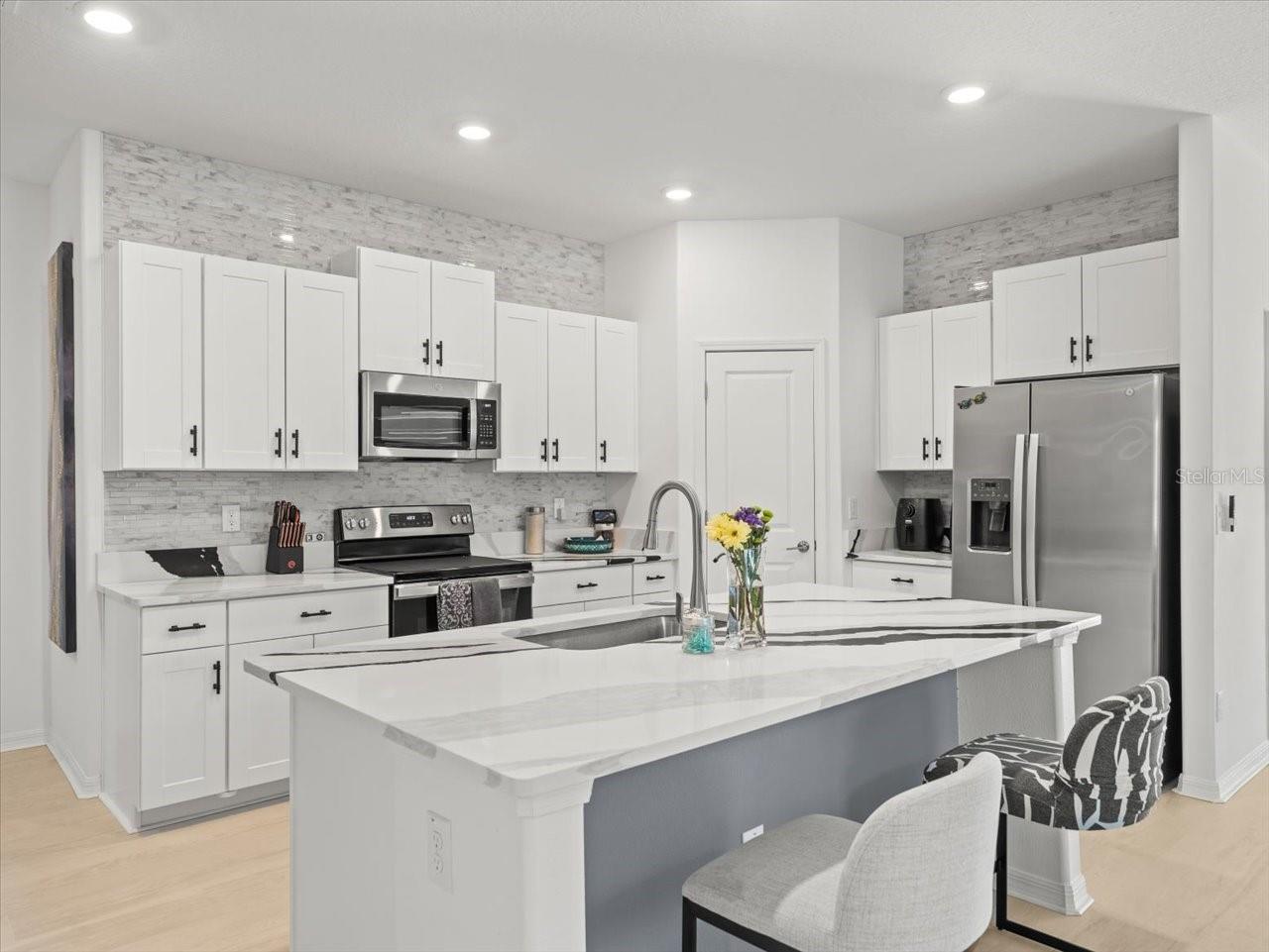 9617 BRANCHING SHIP TRCE, WESLEY CHAPEL, FL, 33545