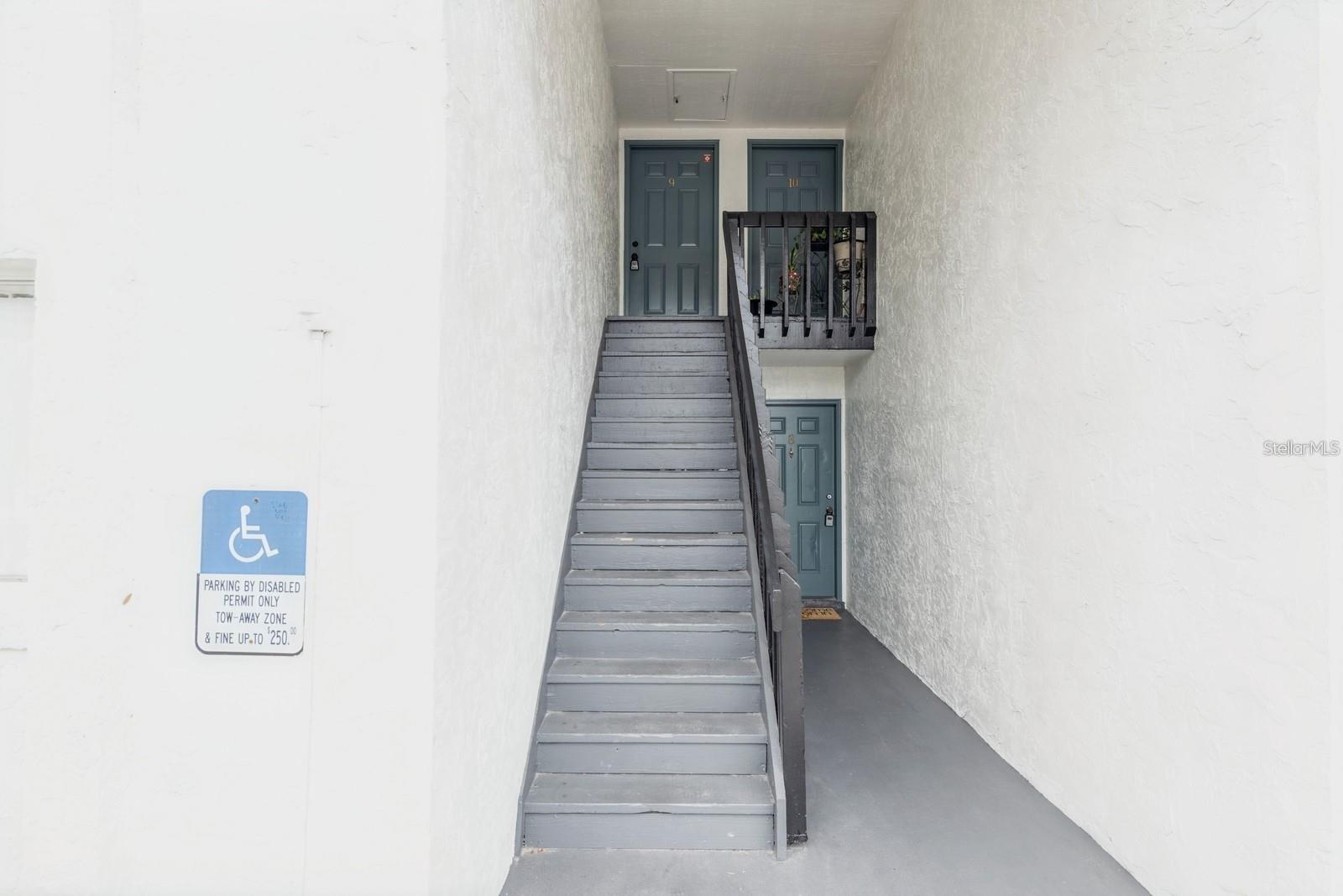 4213 S SEMORAN BLVD #9, ORLANDO, FL, 32822