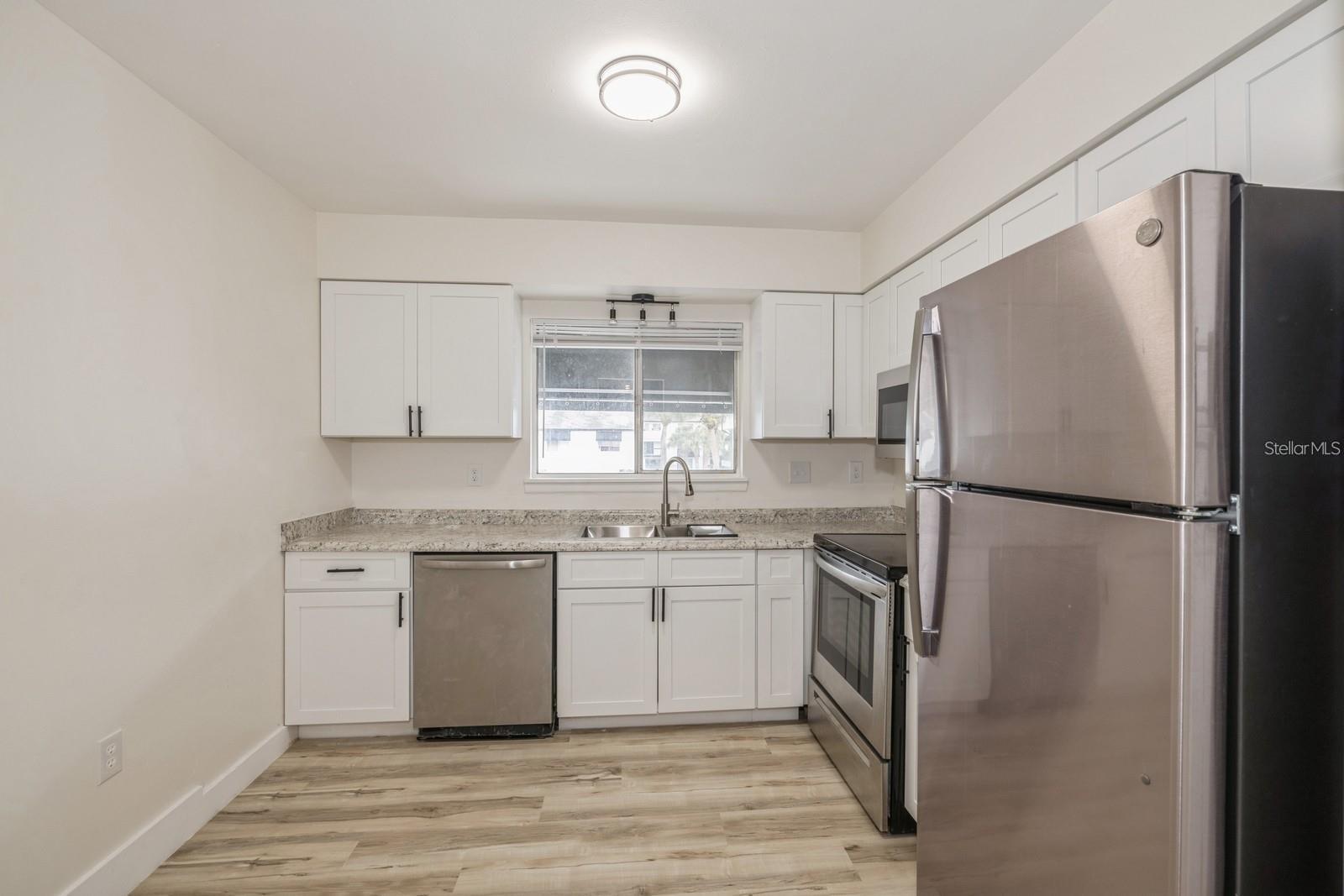 4213 S SEMORAN BLVD #9, ORLANDO, FL, 32822