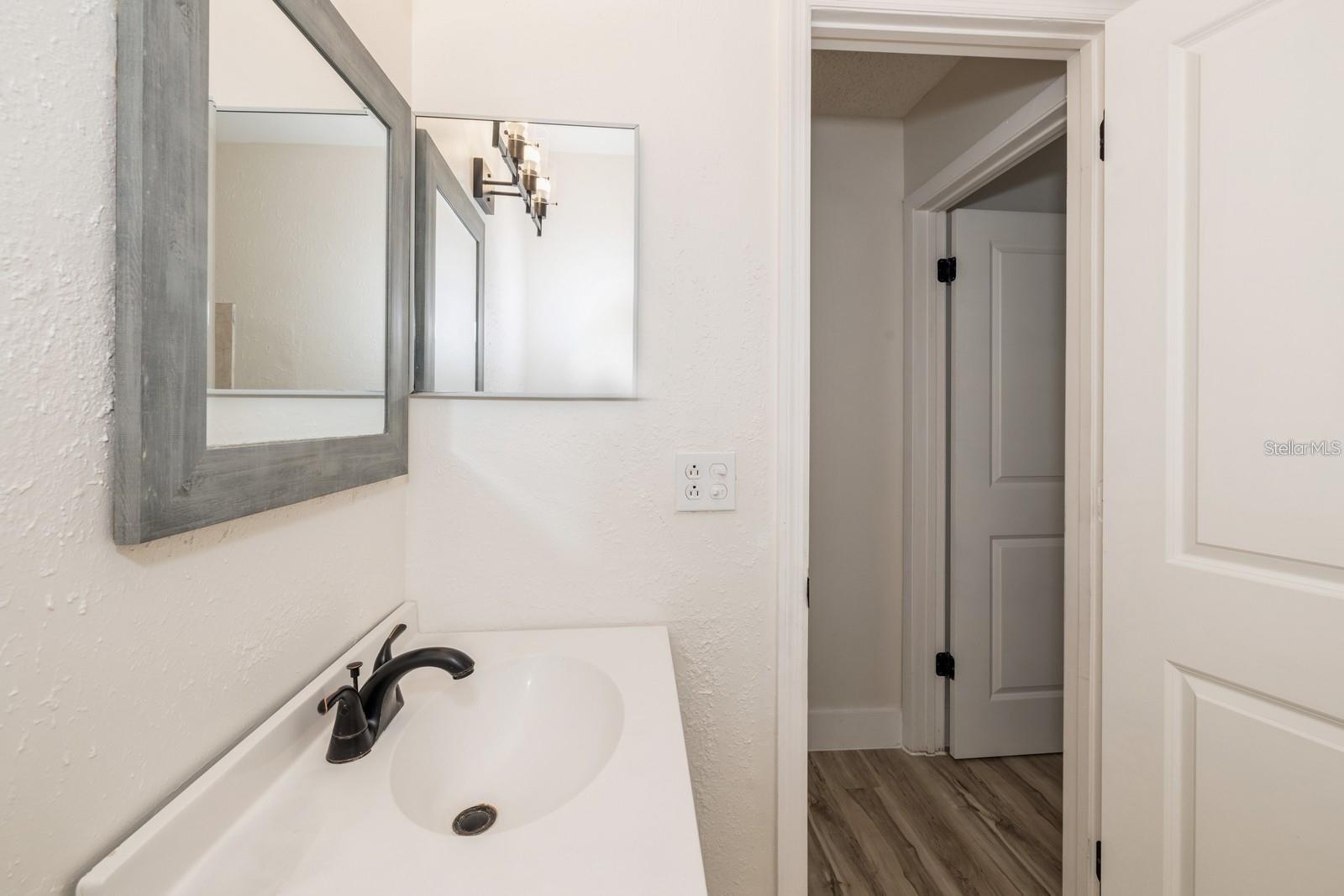 4213 S SEMORAN BLVD #9, ORLANDO, FL, 32822