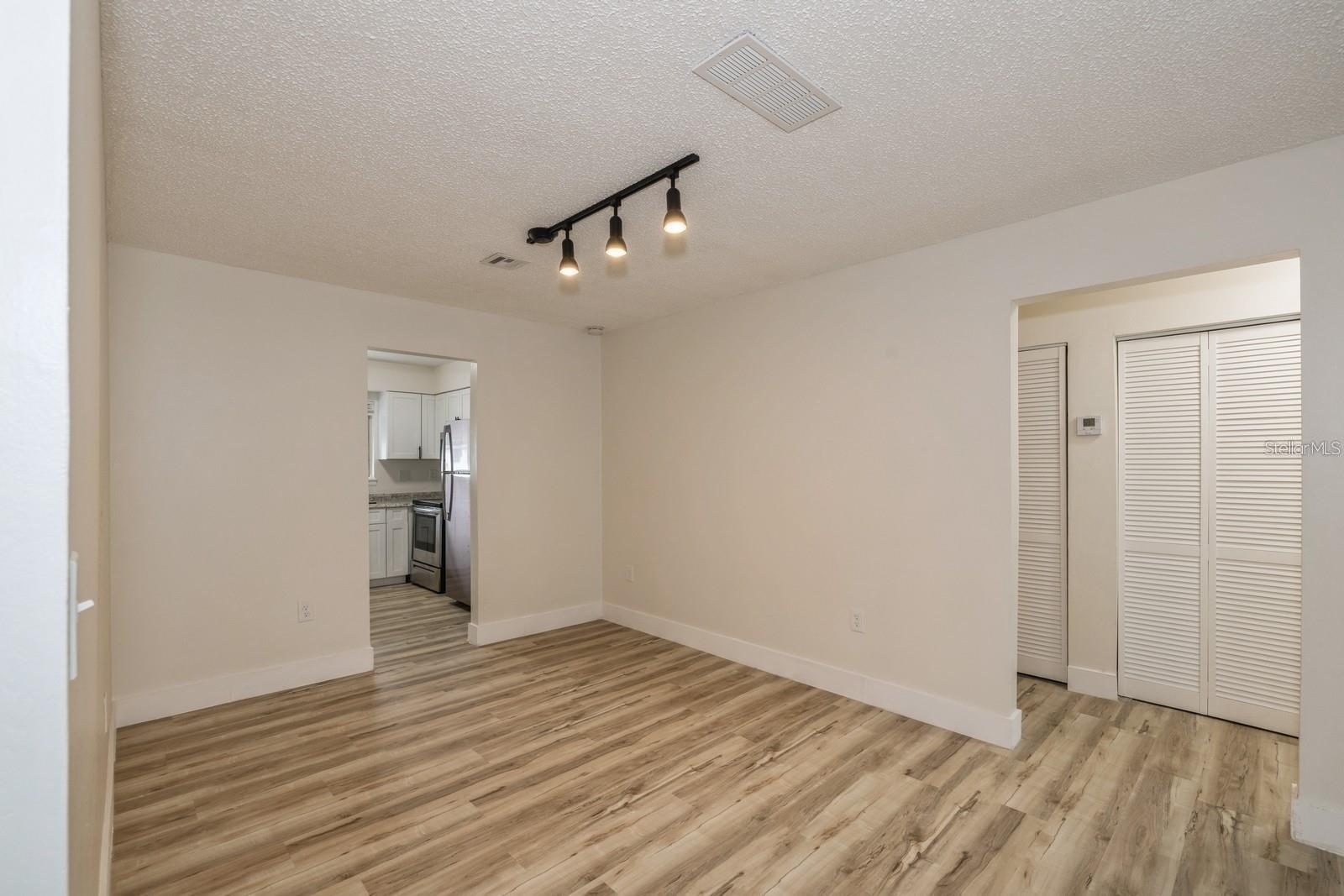 4213 S SEMORAN BLVD #9, ORLANDO, FL, 32822