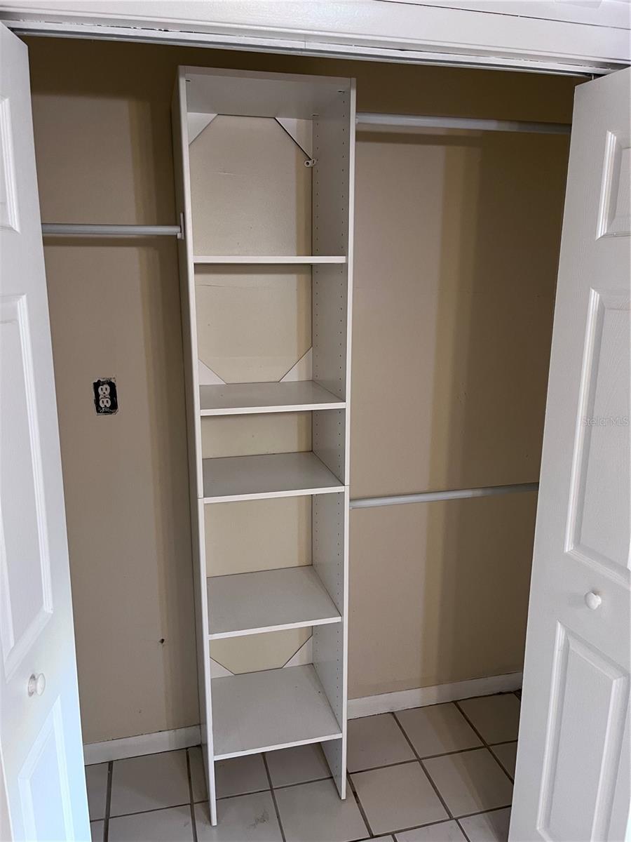 2210 51ST AVENUE DR E, BRADENTON, FL, 34203