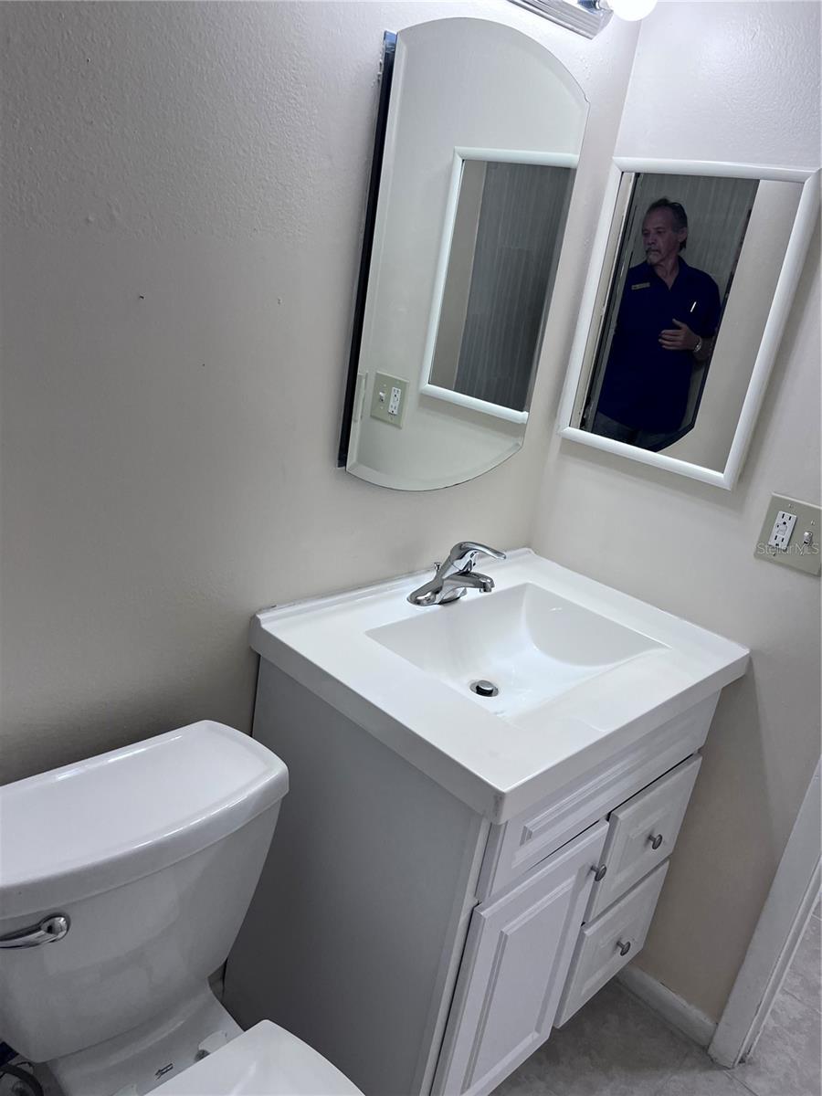 2210 51ST AVENUE DR E, BRADENTON, FL, 34203