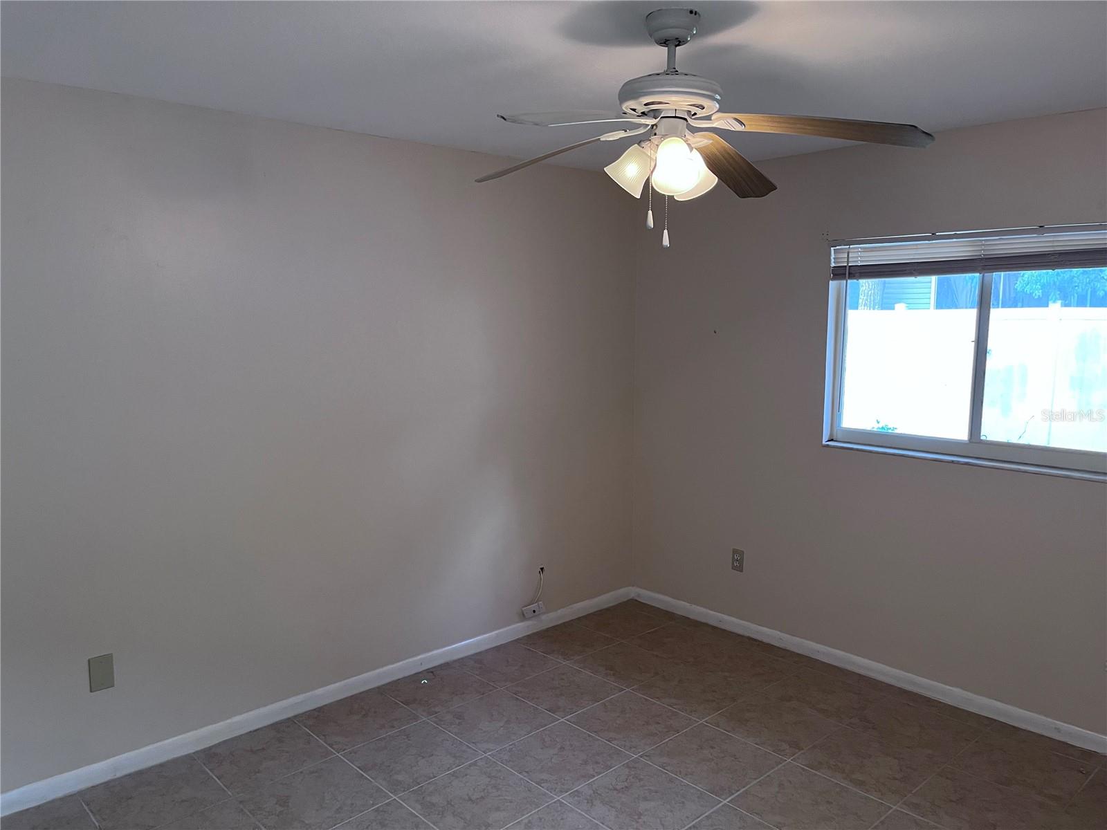 2210 51ST AVENUE DR E, BRADENTON, FL, 34203