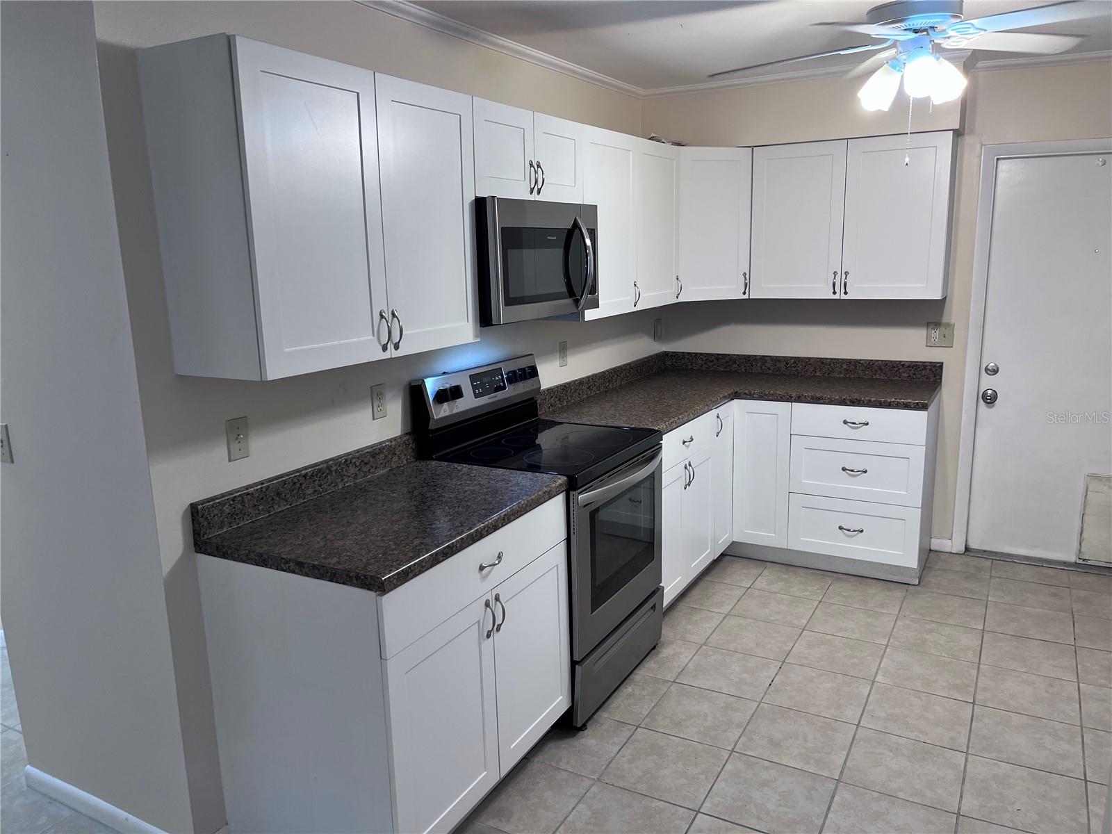 2210 51ST AVENUE DR E, BRADENTON, FL, 34203