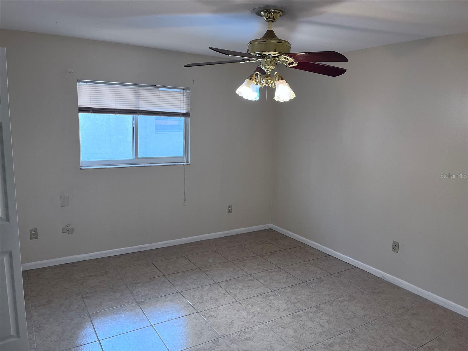 2210 51ST AVENUE DR E, BRADENTON, FL, 34203