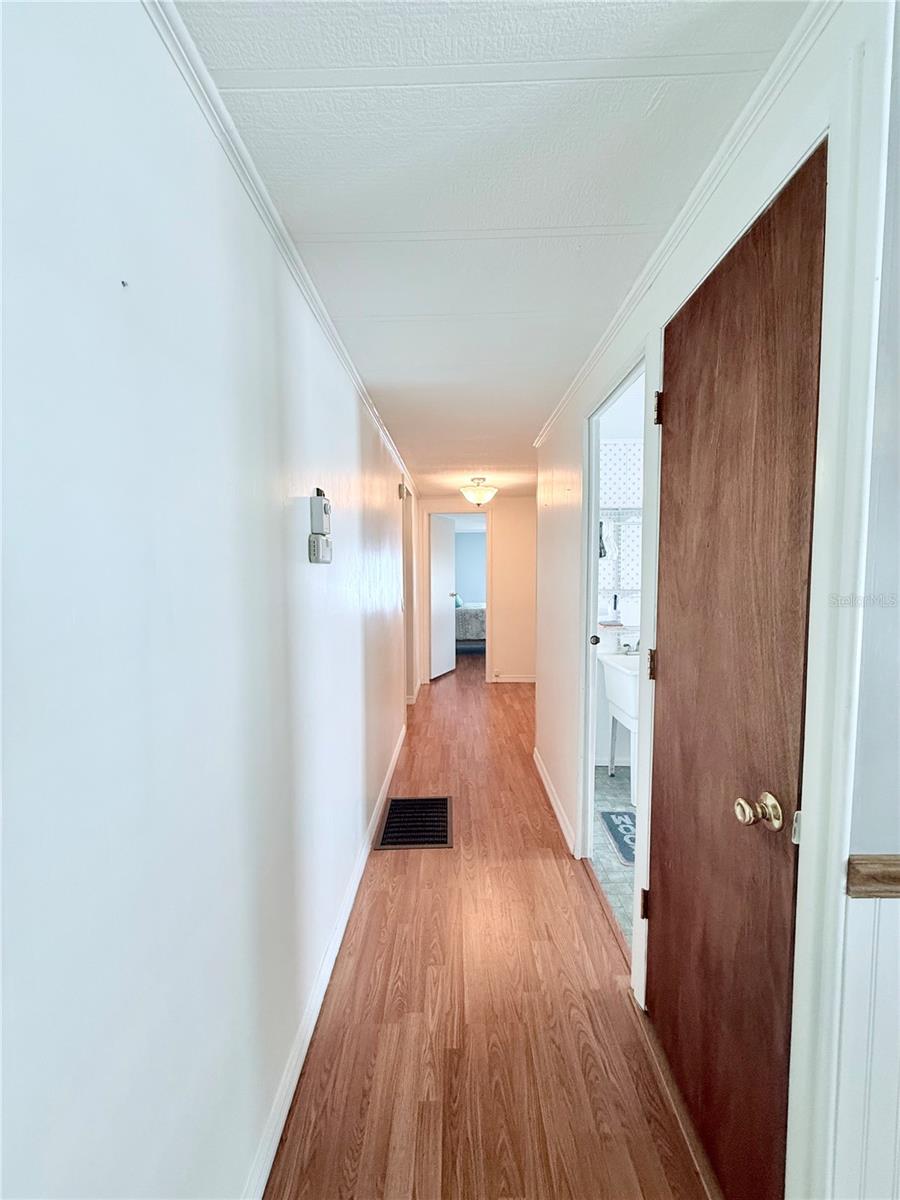 1011 PINE RIDGE DR, LAKELAND, FL, 33809