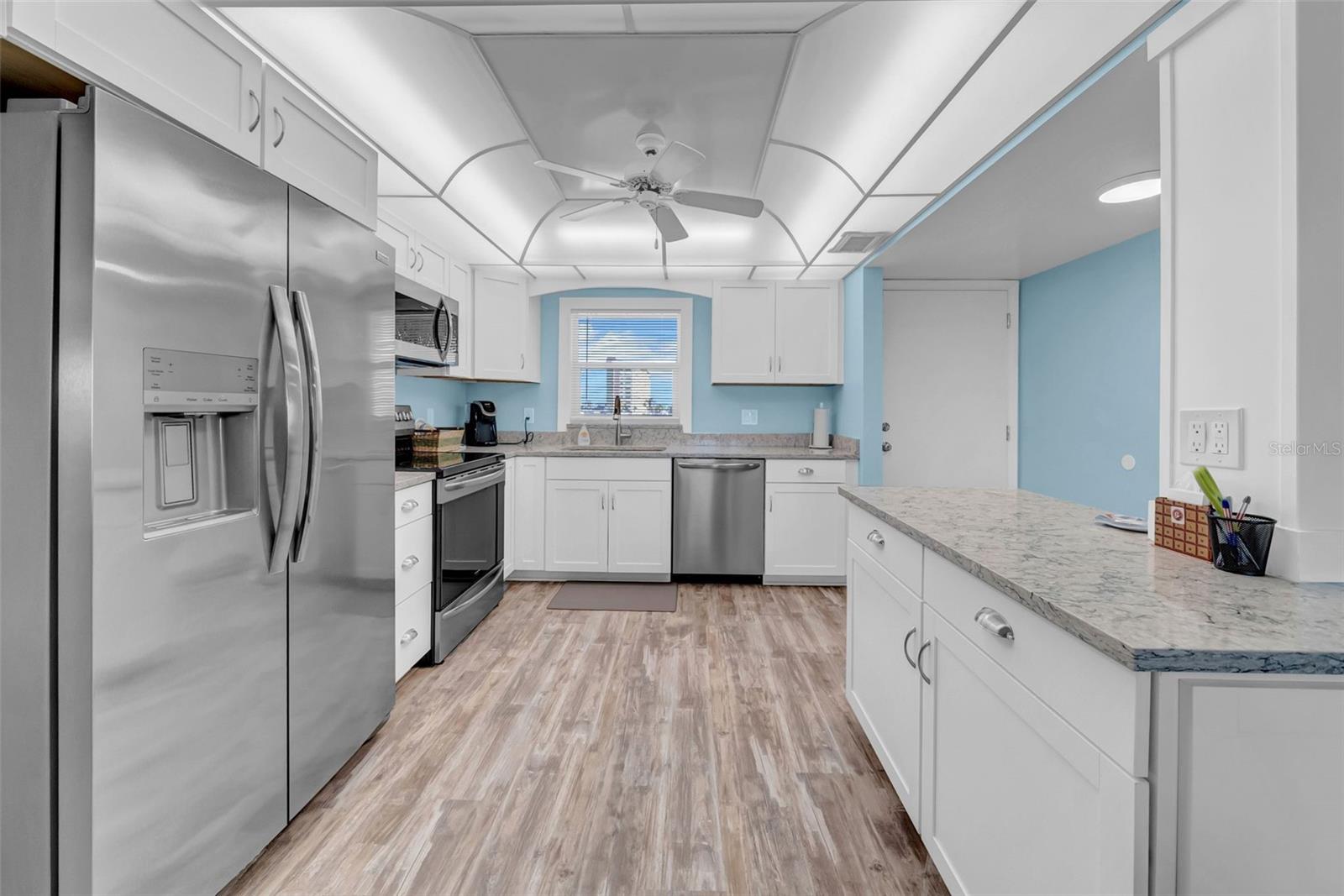 4725 COVE CIR #302, ST PETERSBURG, FL, 33708