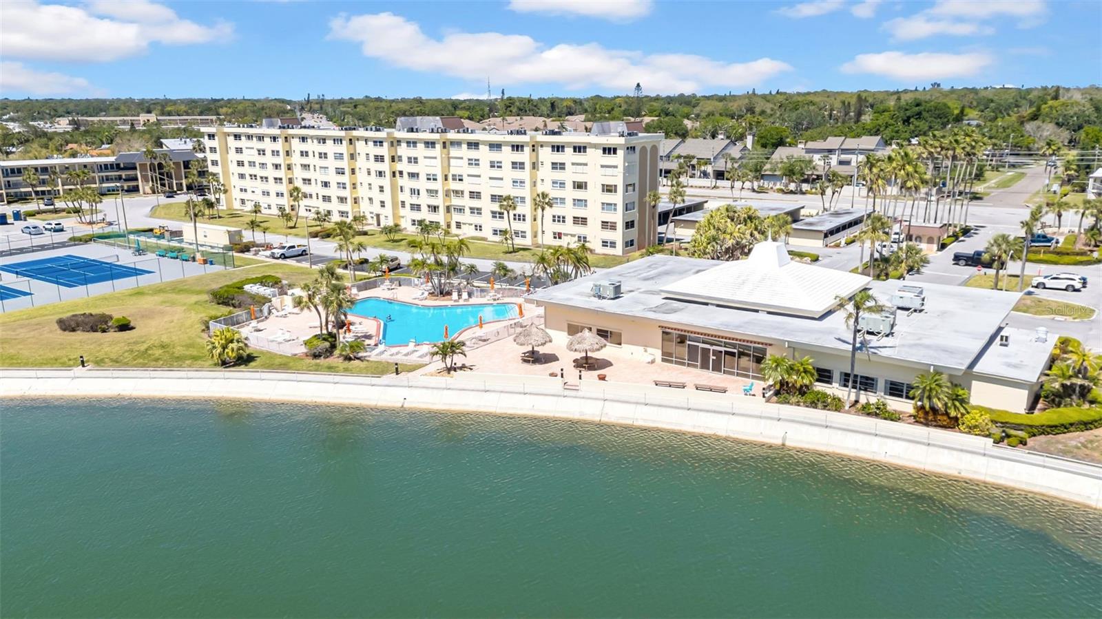 4725 COVE CIR #302, ST PETERSBURG, FL, 33708