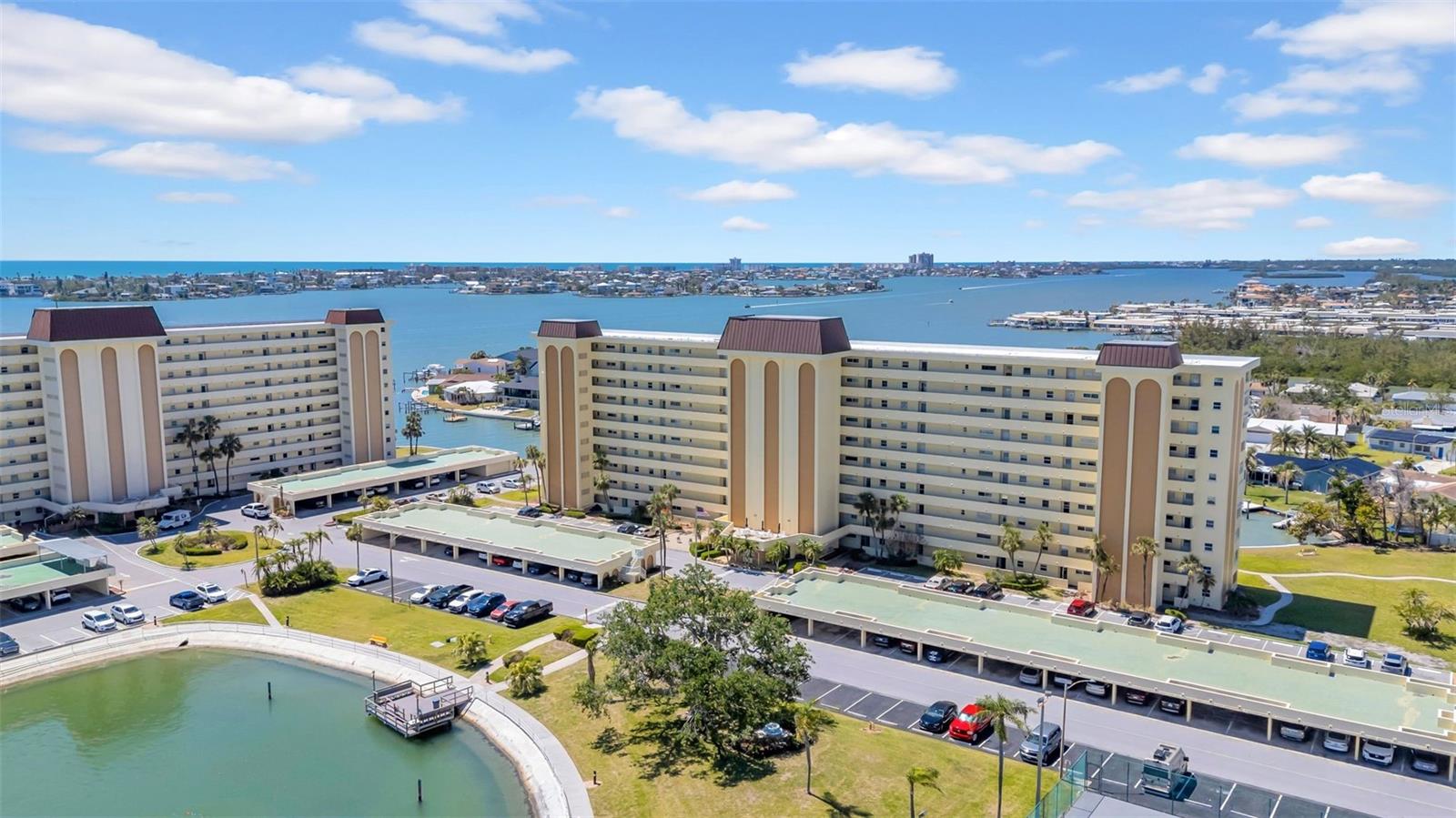 4725 COVE CIR #302, ST PETERSBURG, FL, 33708