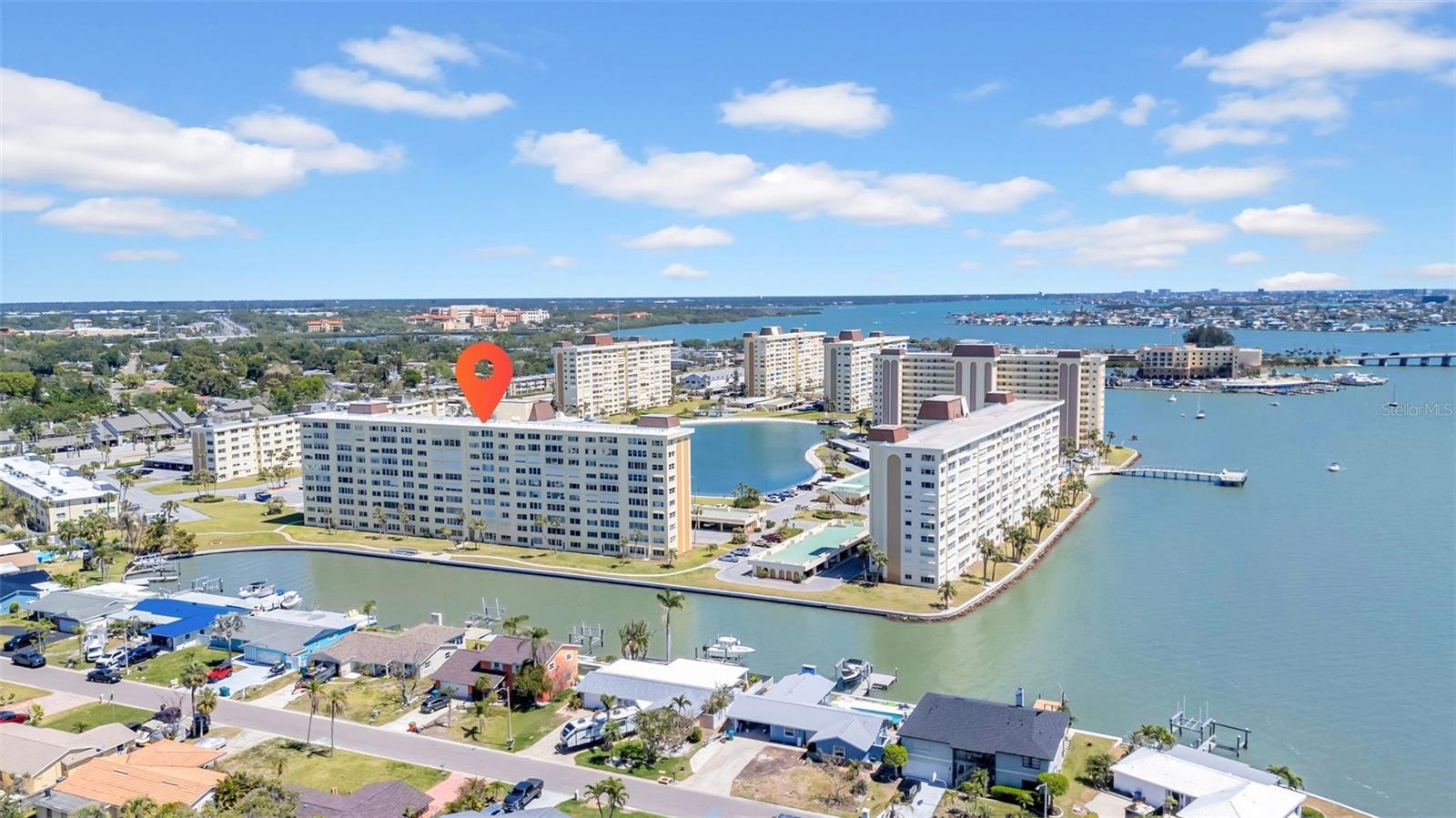 4725 COVE CIR #302, ST PETERSBURG, FL, 33708