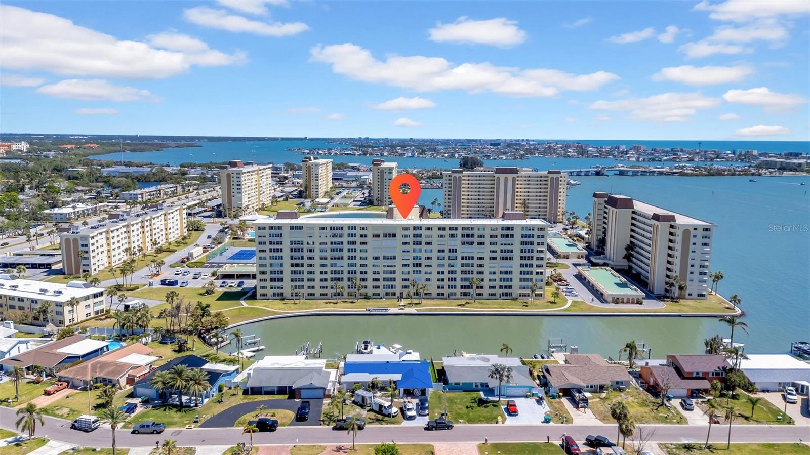 4725 COVE CIR #302, ST PETERSBURG, FL, 33708