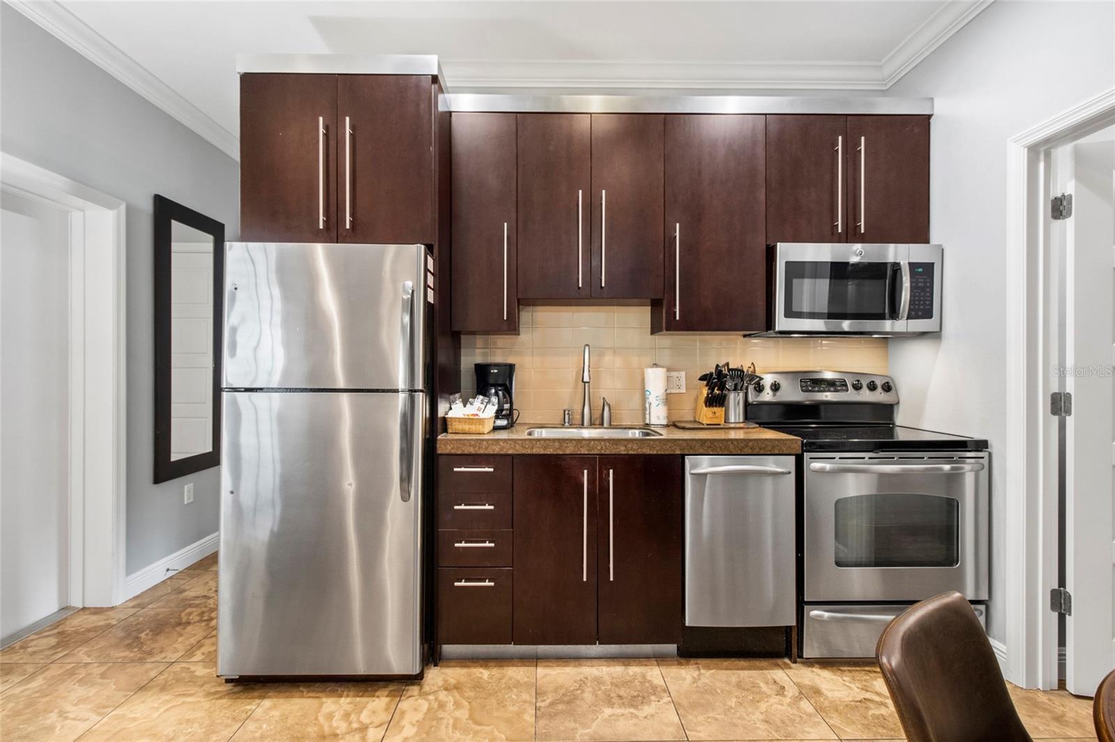 1020 SUN N SEA DR #104B, SARASOTA, FL, 34242