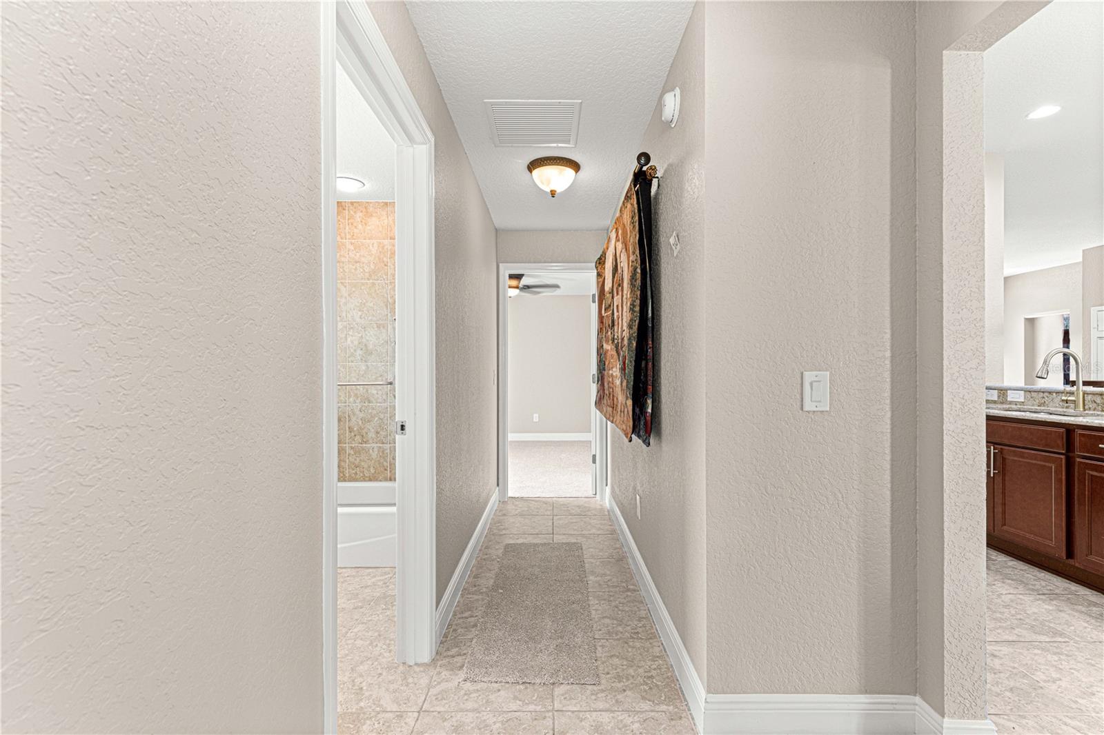 10460 SILVER MAPLE AVE, OXFORD, FL, 34484