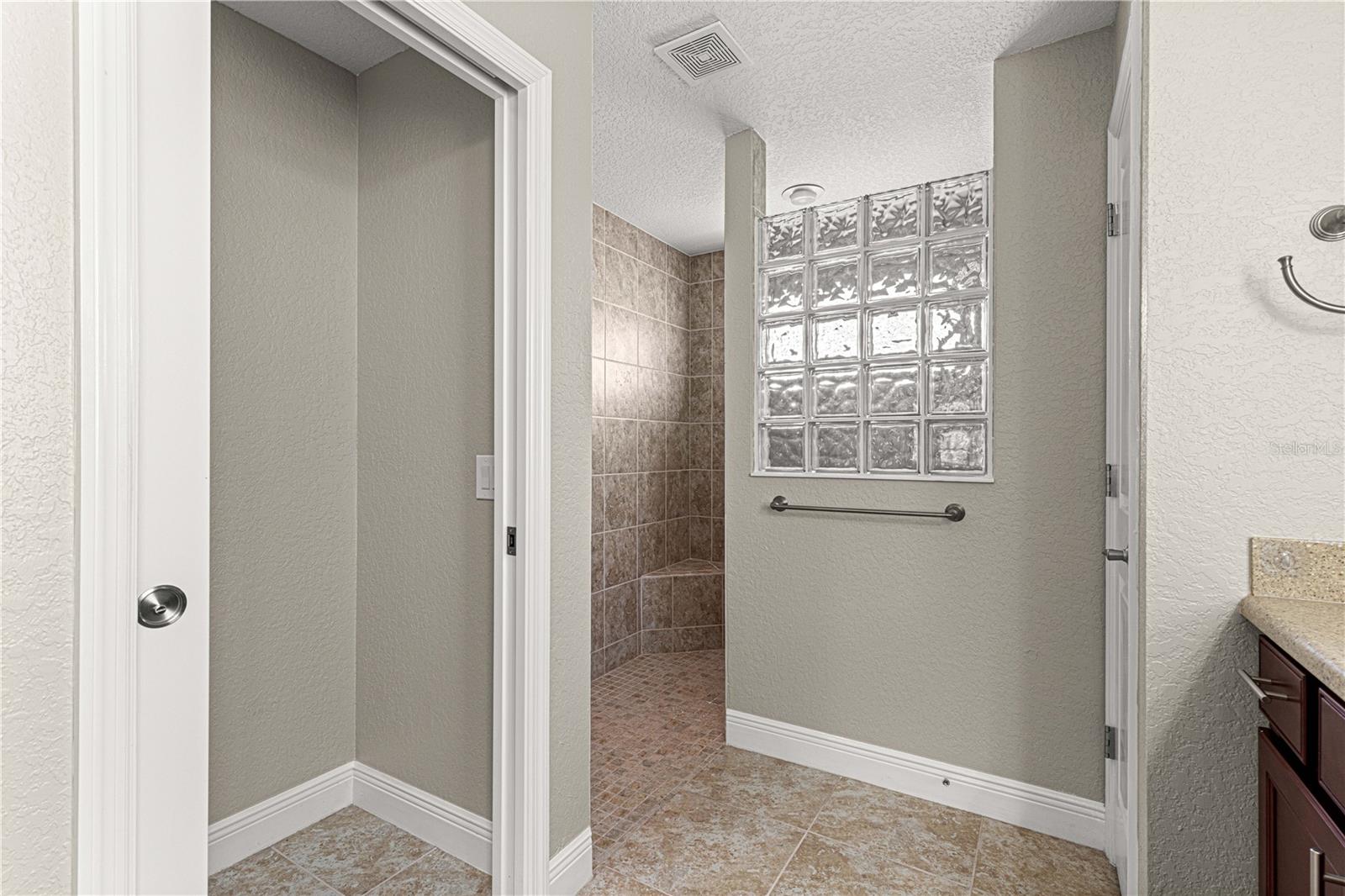 10460 SILVER MAPLE AVE, OXFORD, FL, 34484