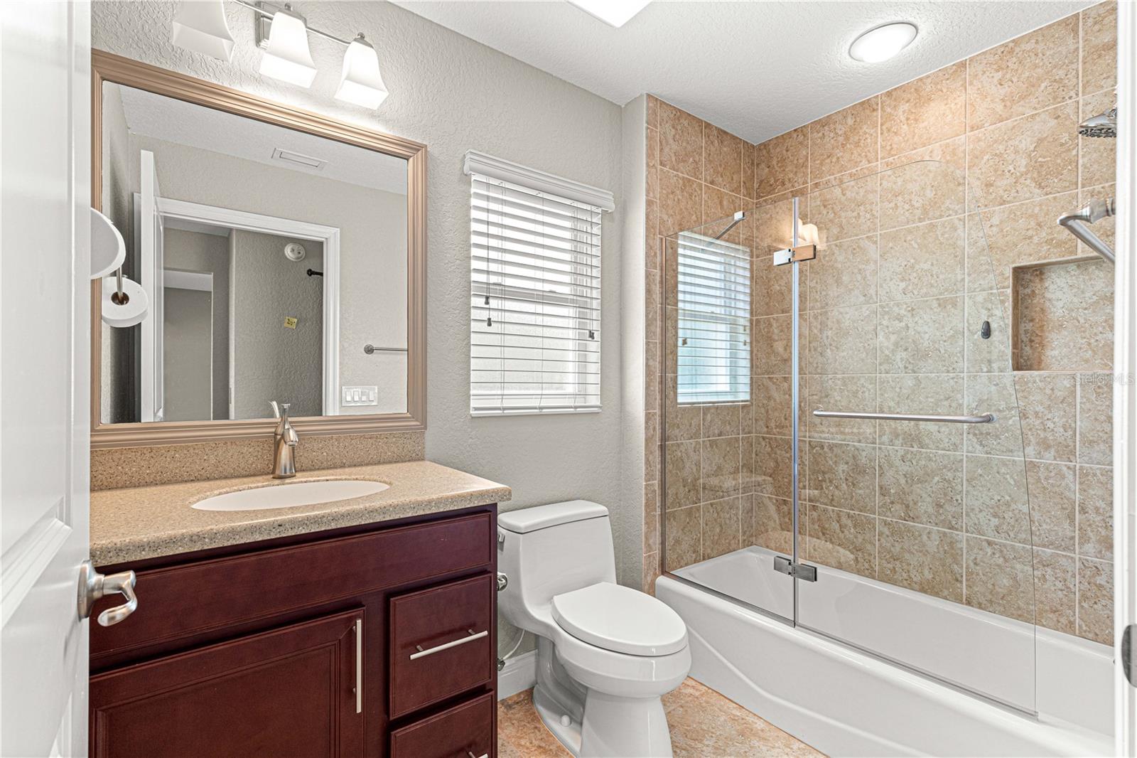 10460 SILVER MAPLE AVE, OXFORD, FL, 34484