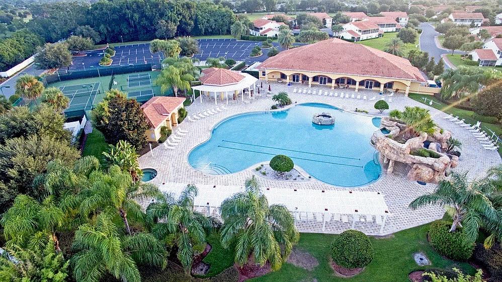 10460 SILVER MAPLE AVE, OXFORD, FL, 34484