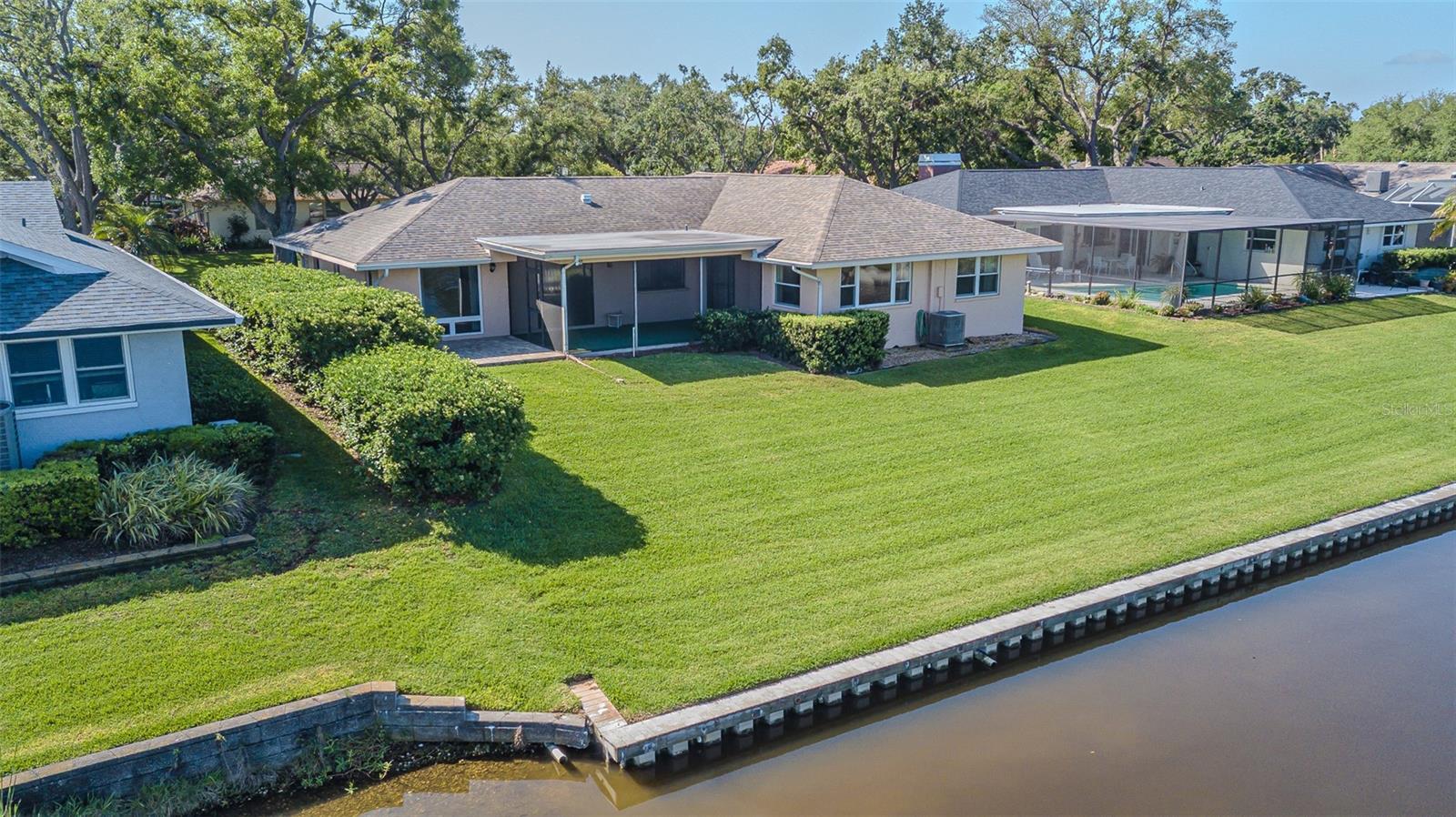 601 RIVIERA BAY DR NE, ST PETERSBURG, FL, 33702