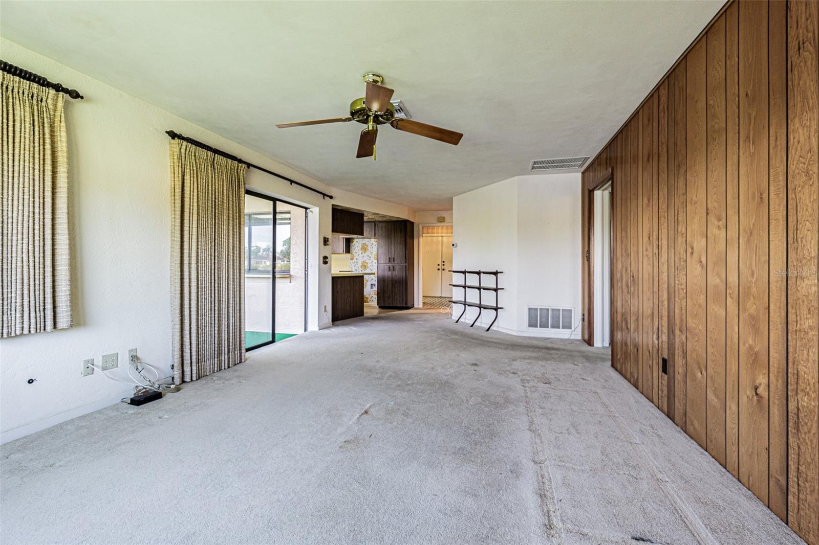601 RIVIERA BAY DR NE, ST PETERSBURG, FL, 33702
