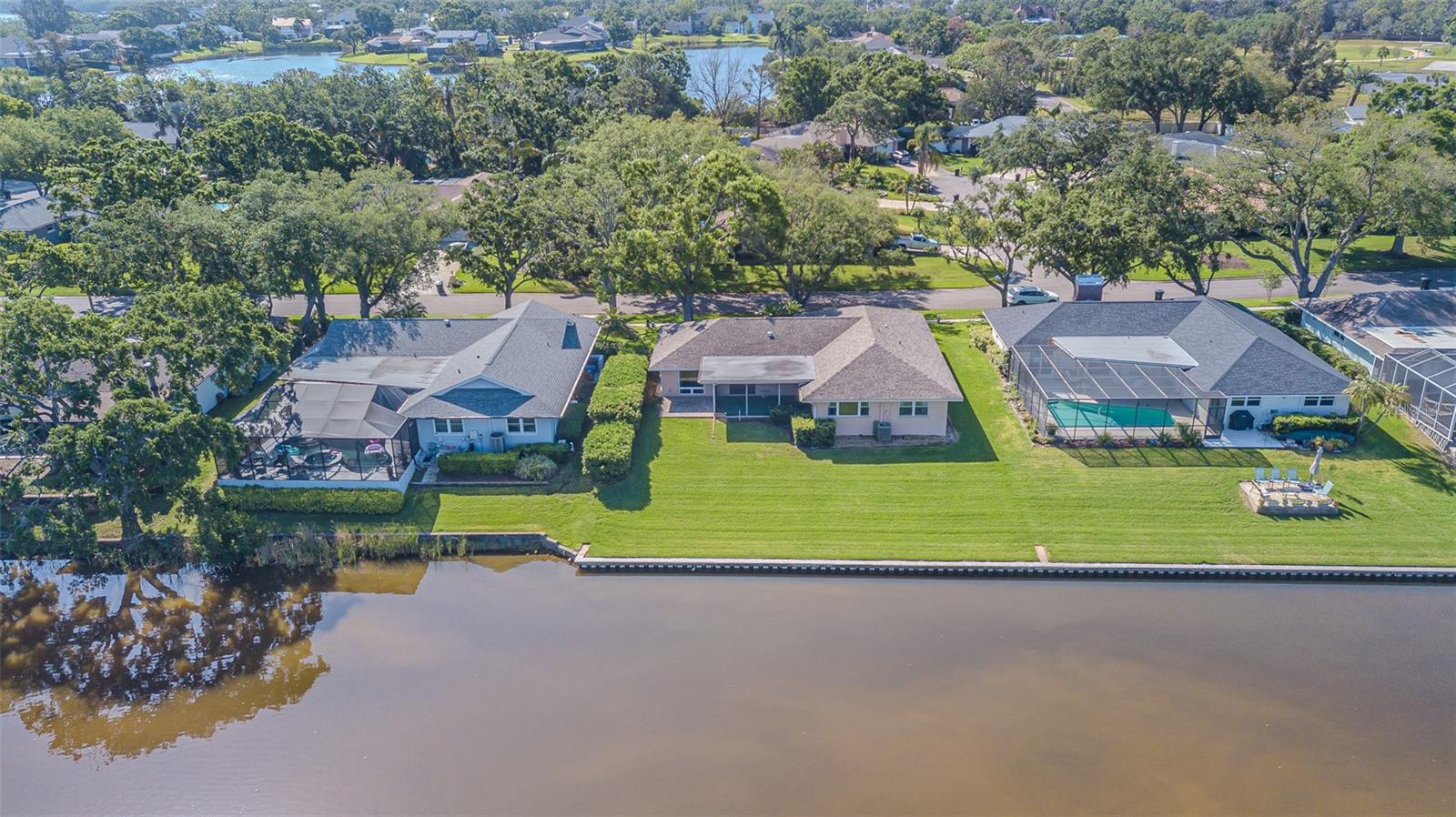 601 RIVIERA BAY DR NE, ST PETERSBURG, FL, 33702