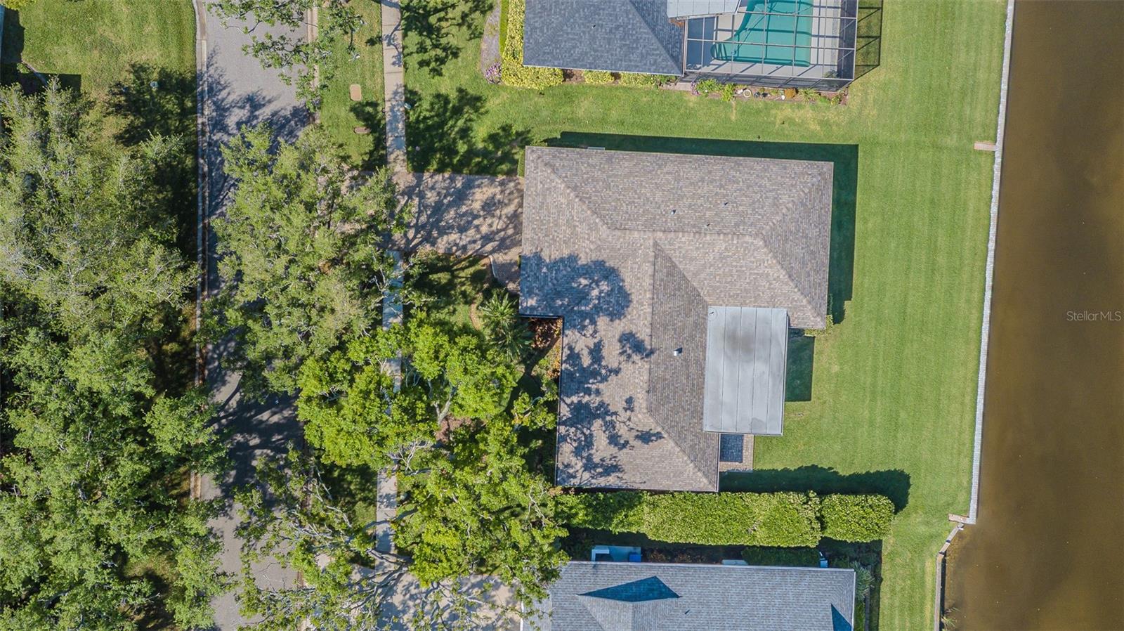 601 RIVIERA BAY DR NE, ST PETERSBURG, FL, 33702