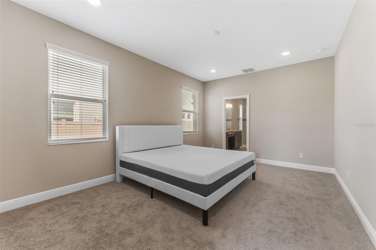 32242 SAPNA CHIME DR, WESLEY CHAPEL, FL, 33545