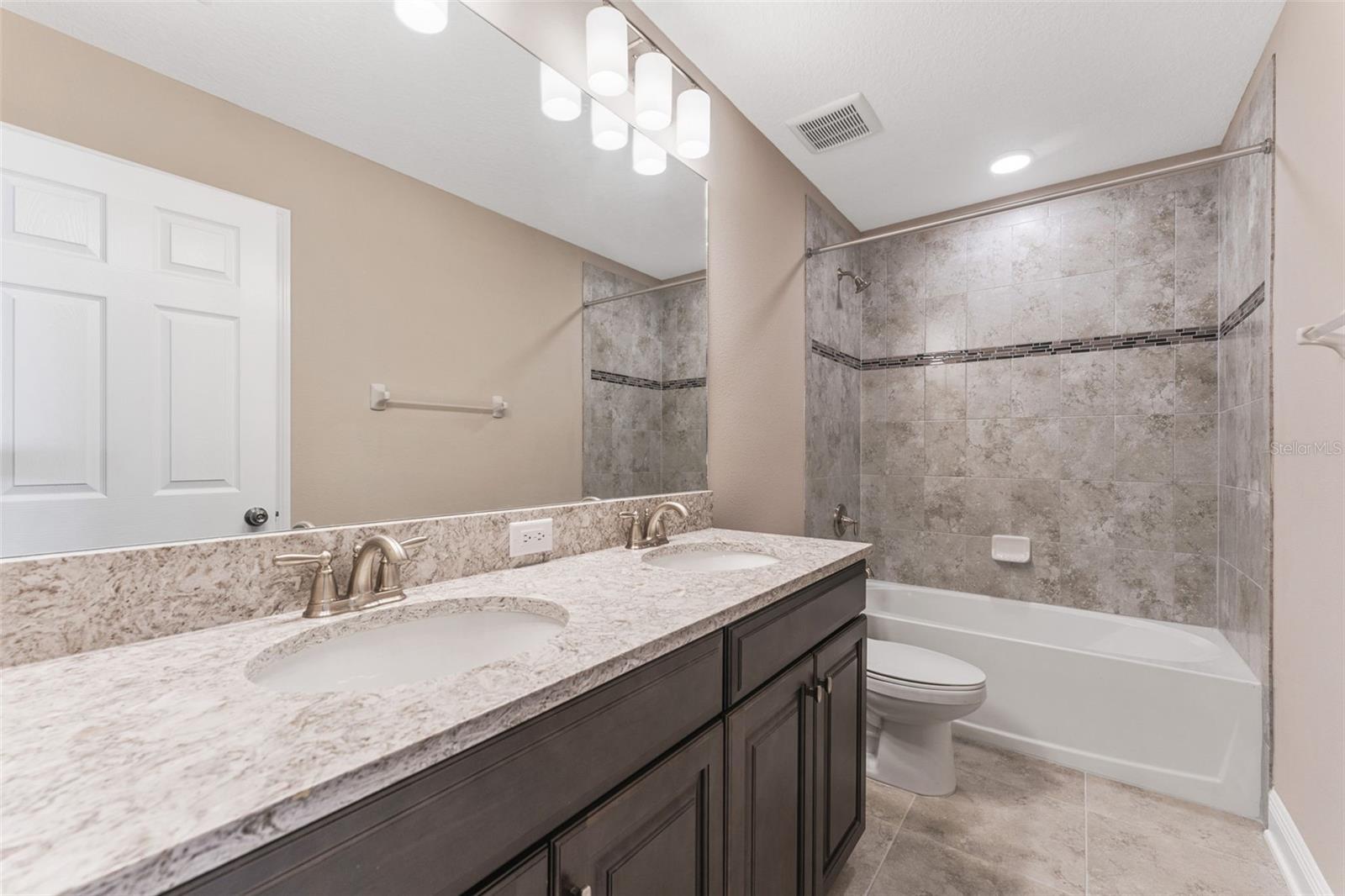 32242 SAPNA CHIME DR, WESLEY CHAPEL, FL, 33545