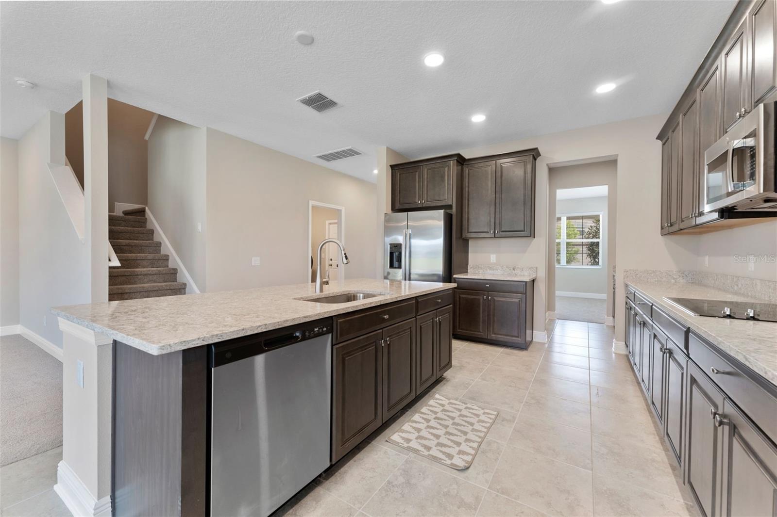 32242 SAPNA CHIME DR, WESLEY CHAPEL, FL, 33545