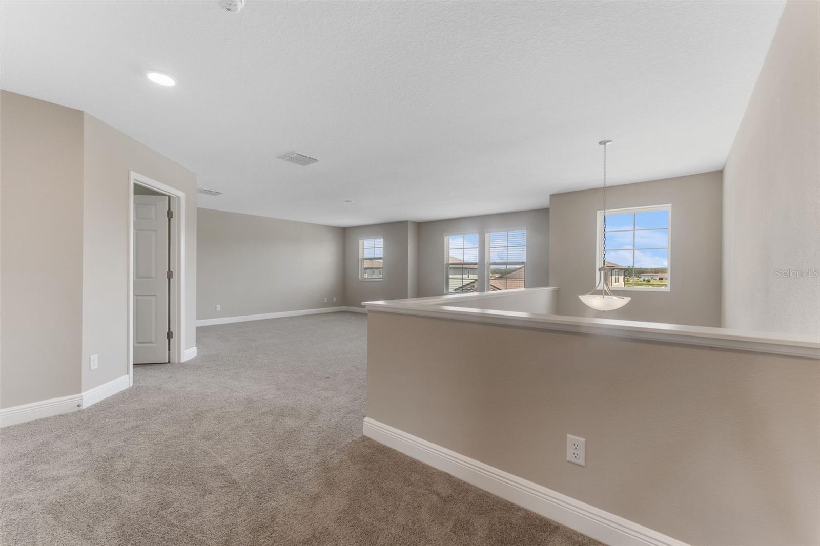 32242 SAPNA CHIME DR, WESLEY CHAPEL, FL, 33545