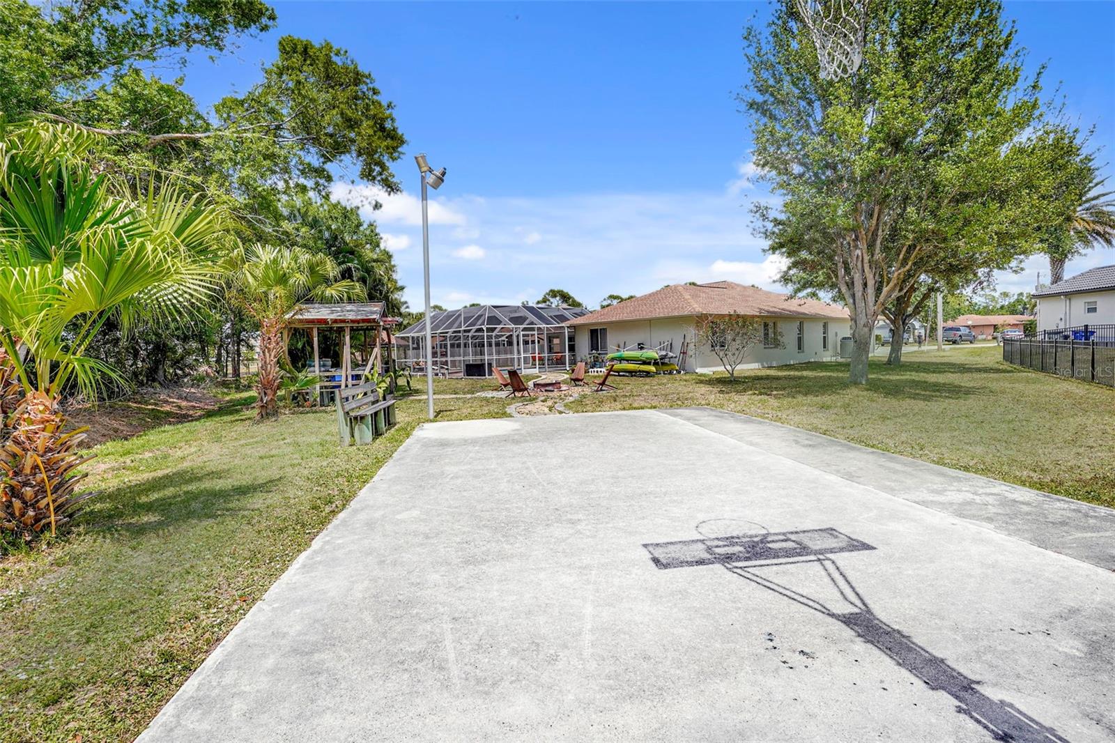 6700 EAGLE TREE CT, NORTH FORT MYERS, FL, 33917