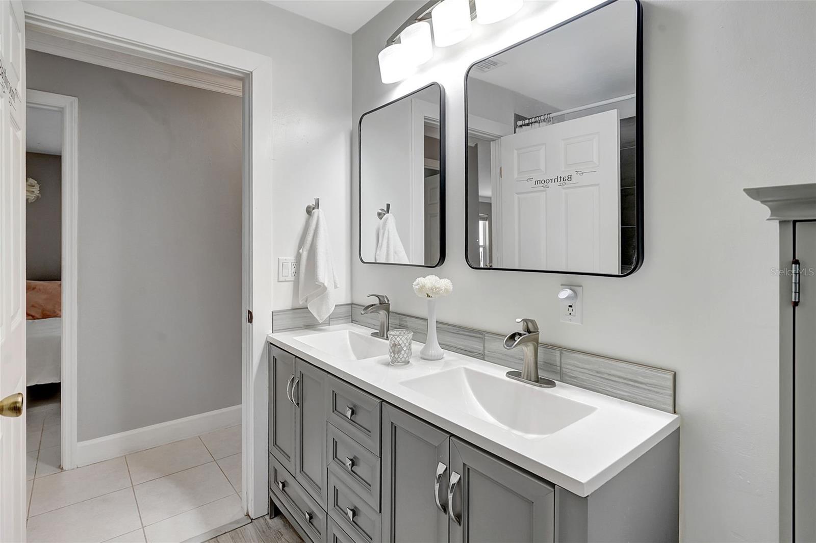 6700 EAGLE TREE CT, NORTH FORT MYERS, FL, 33917