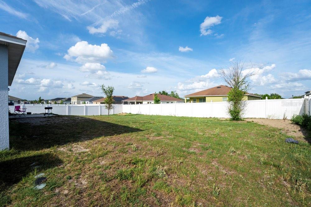 2256 GLADIOLUS LN, MASCOTTE, FL, 34753