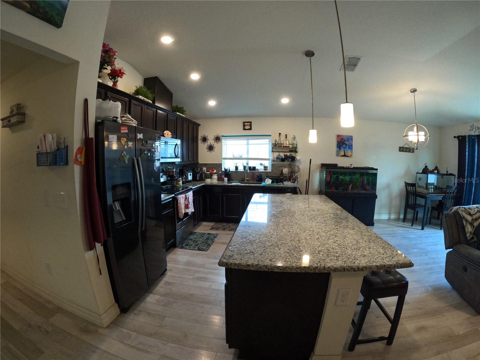 2256 GLADIOLUS LN, MASCOTTE, FL, 34753