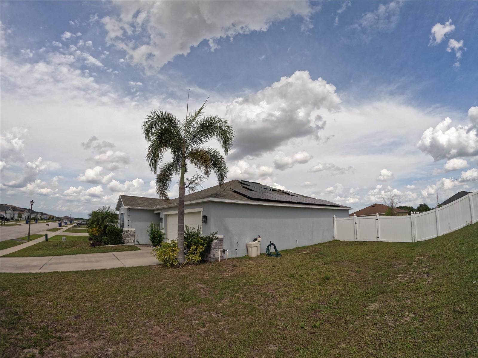 2256 GLADIOLUS LN, MASCOTTE, FL, 34753