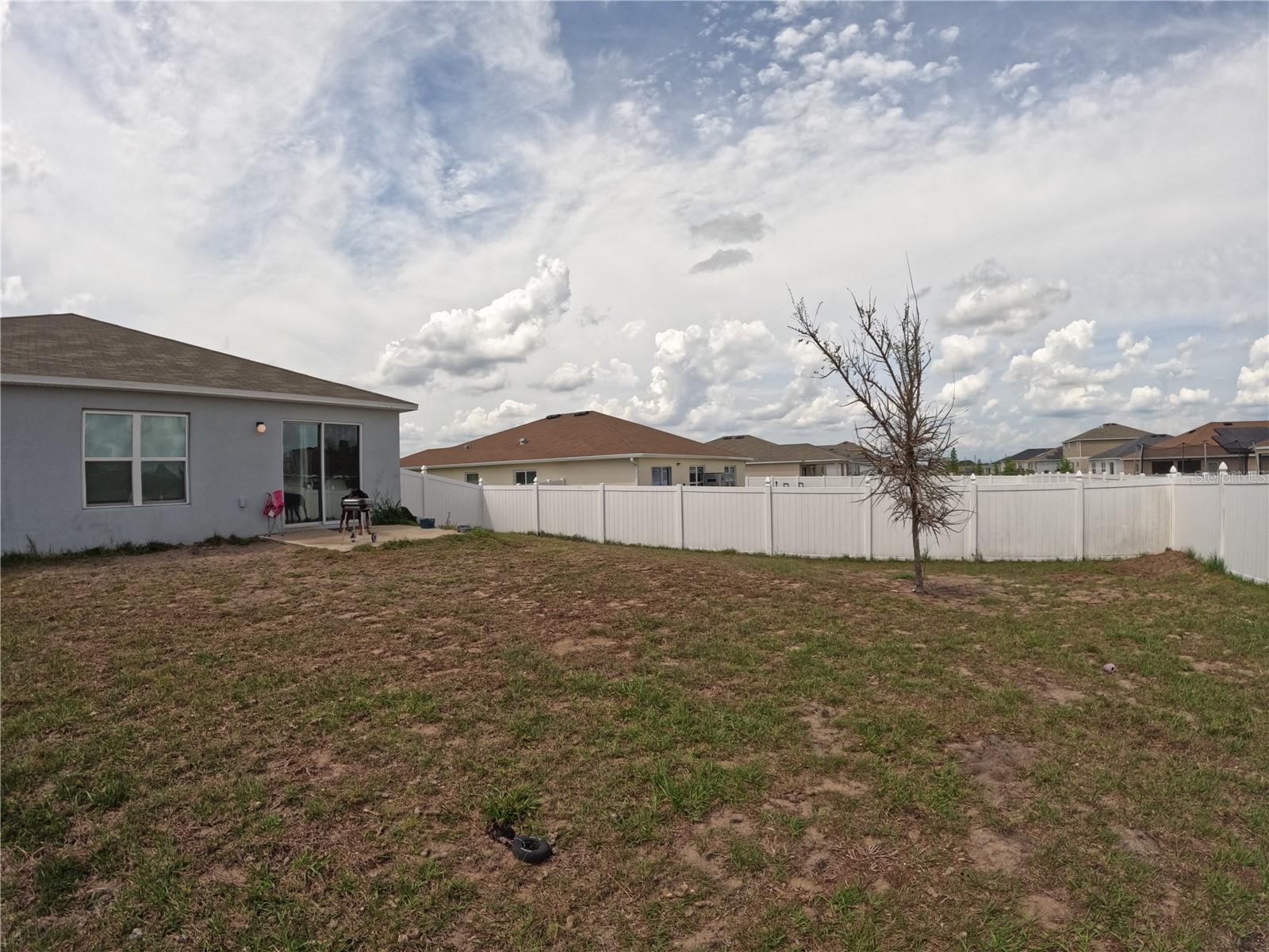 2256 GLADIOLUS LN, MASCOTTE, FL, 34753