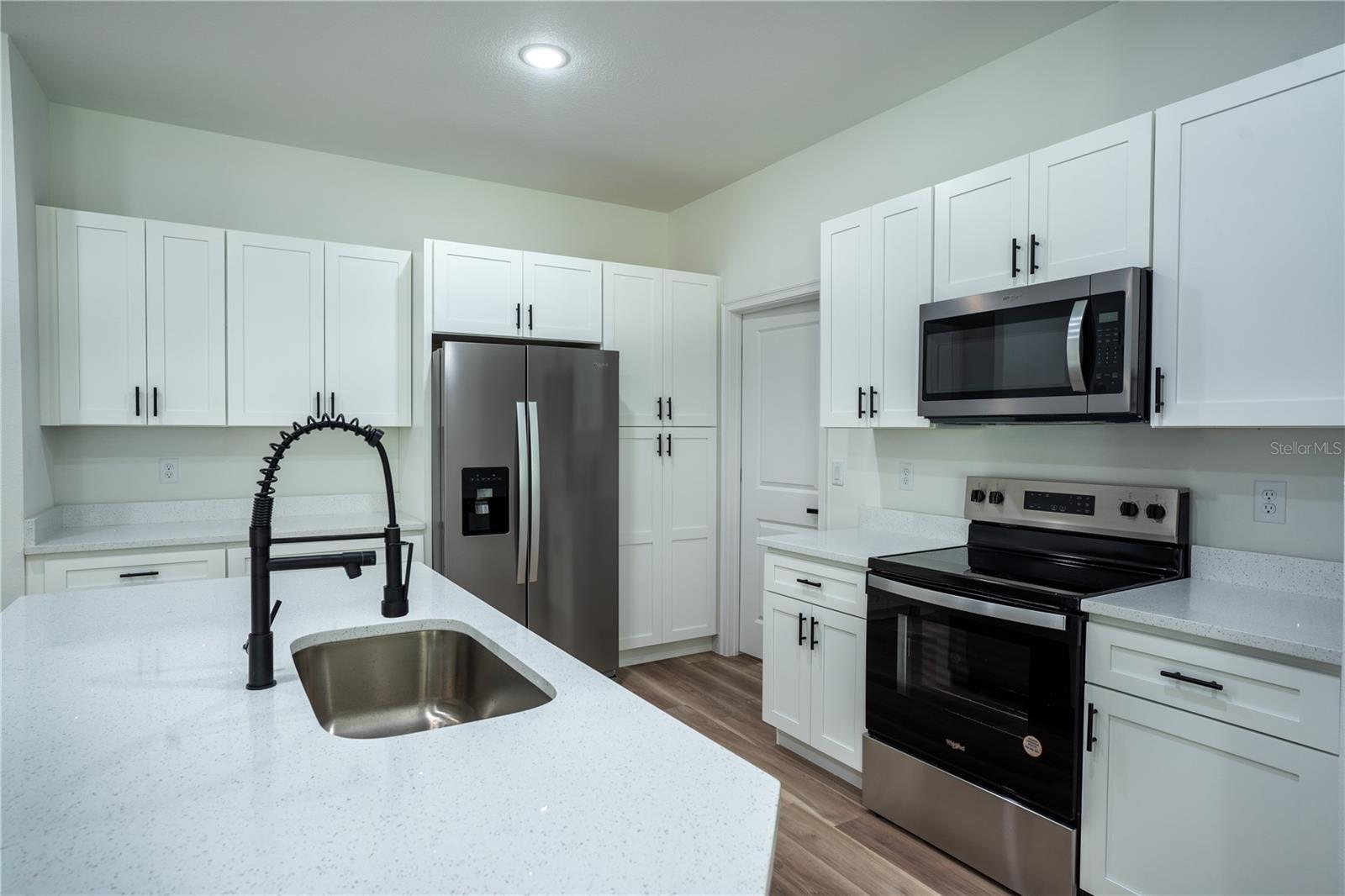 160 FISHER WAY TRL, OCKLAWAHA, FL, 32179