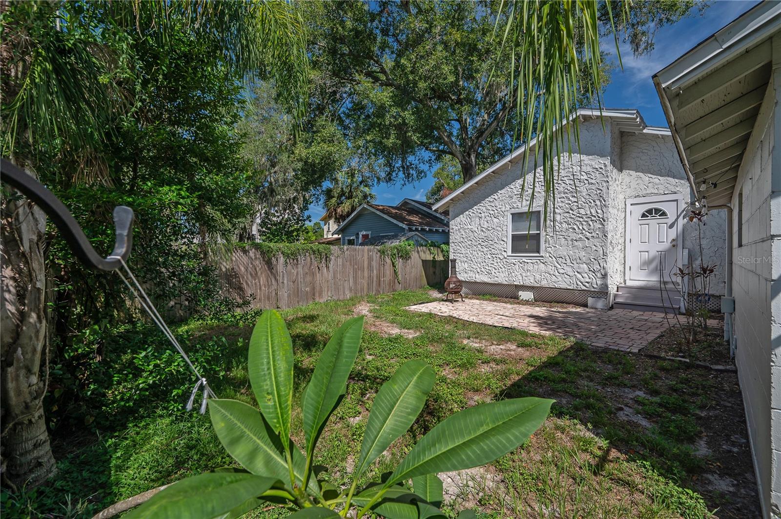 210 W HANNA AVE, TAMPA, FL, 33604
