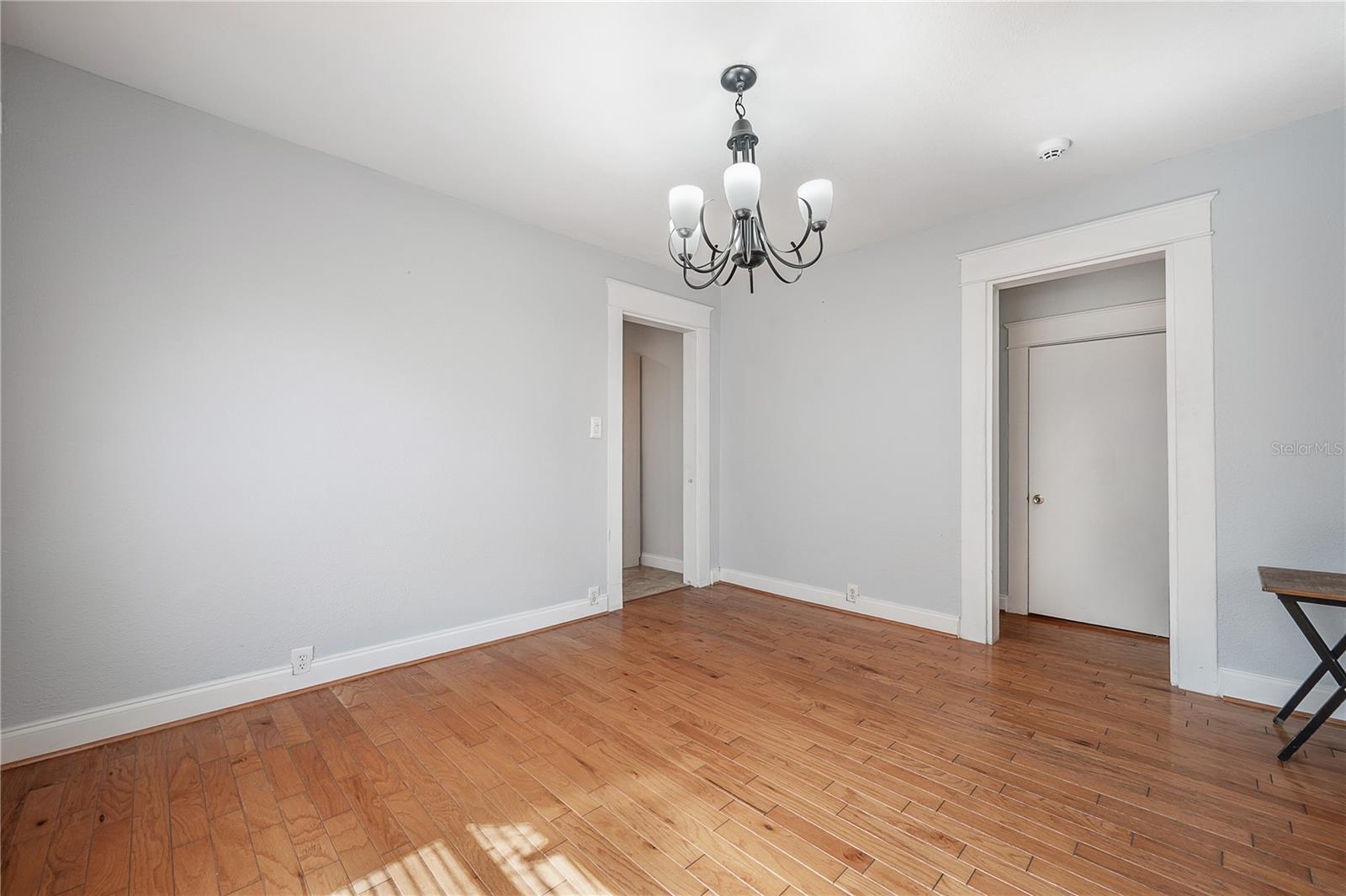 210 W HANNA AVE, TAMPA, FL, 33604