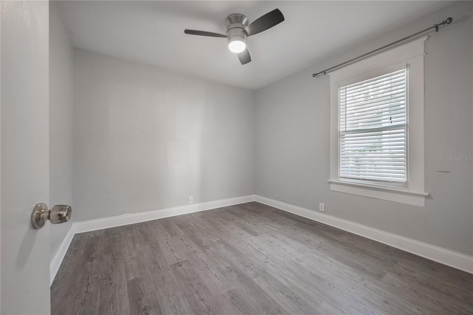 210 W HANNA AVE, TAMPA, FL, 33604