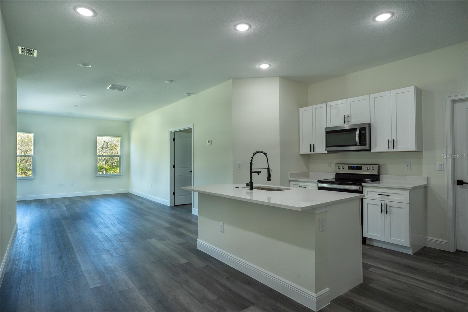 5 FISHER LOOP, OCKLAWAHA, FL, 32179