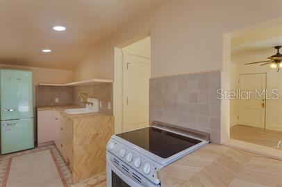 634 3RD ST N, ST PETERSBURG, FL, 33701