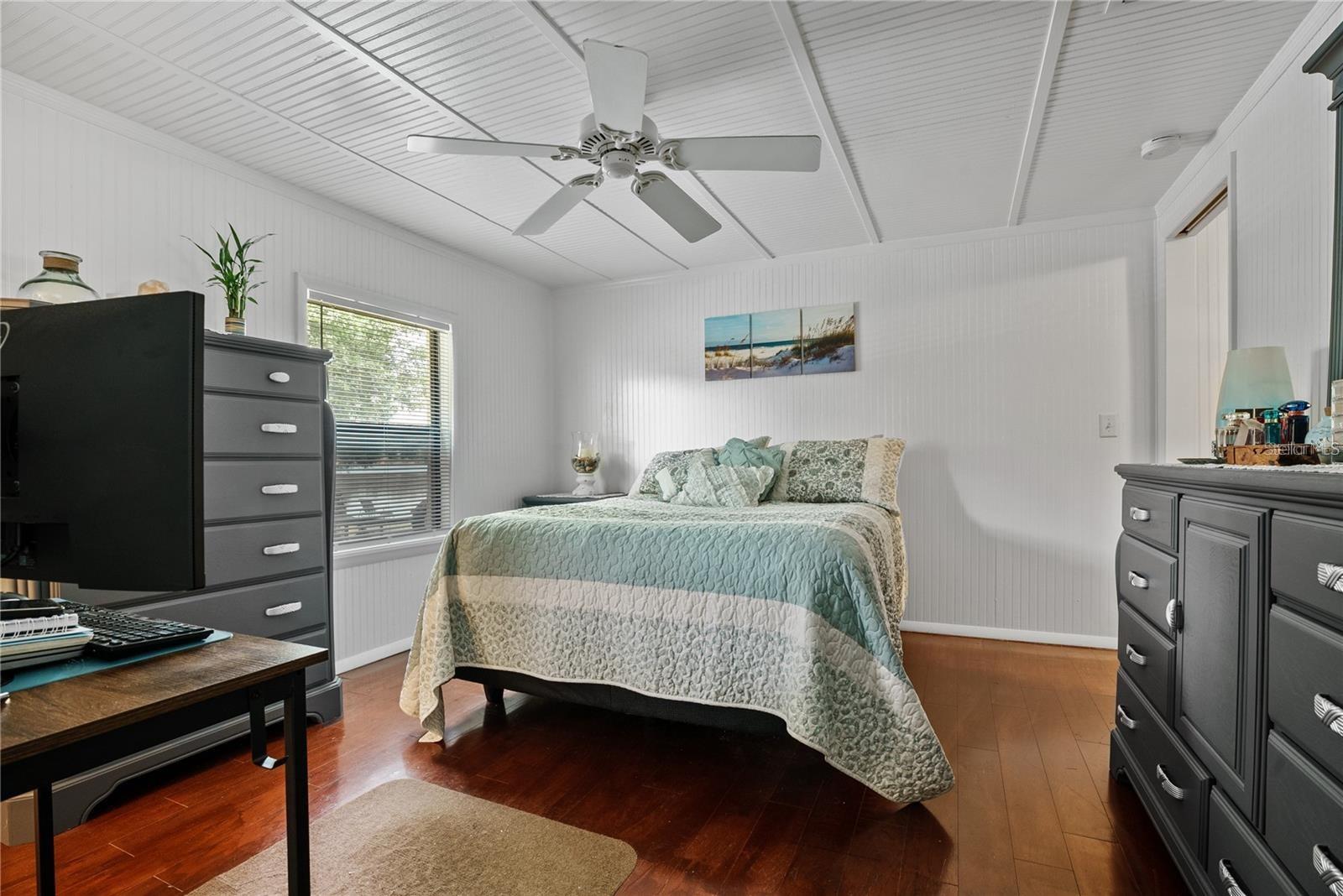 17301 ESTES RD, LUTZ, FL, 33548