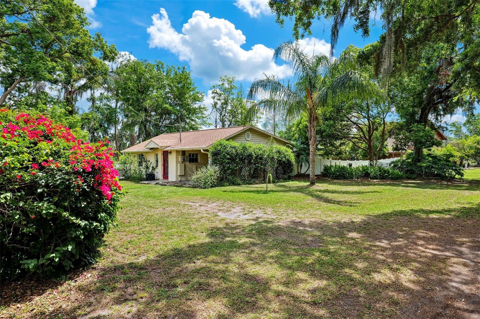 17301 ESTES RD, LUTZ, FL, 33548